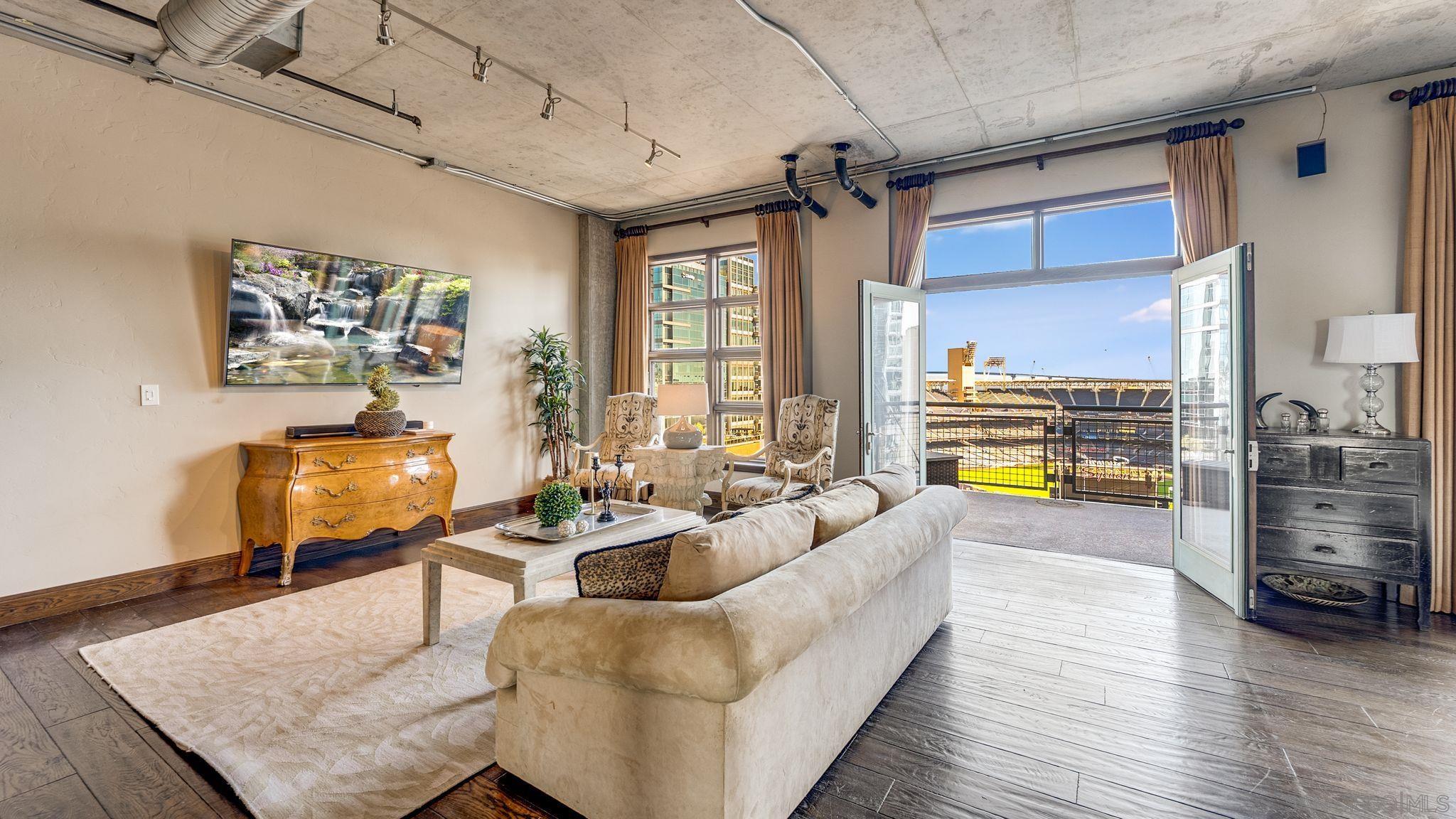 Detail Gallery Image 49 of 75 For 877  Island Ave  #1006,  San Diego,  CA 92101 - 2 Beds | 2/1 Baths