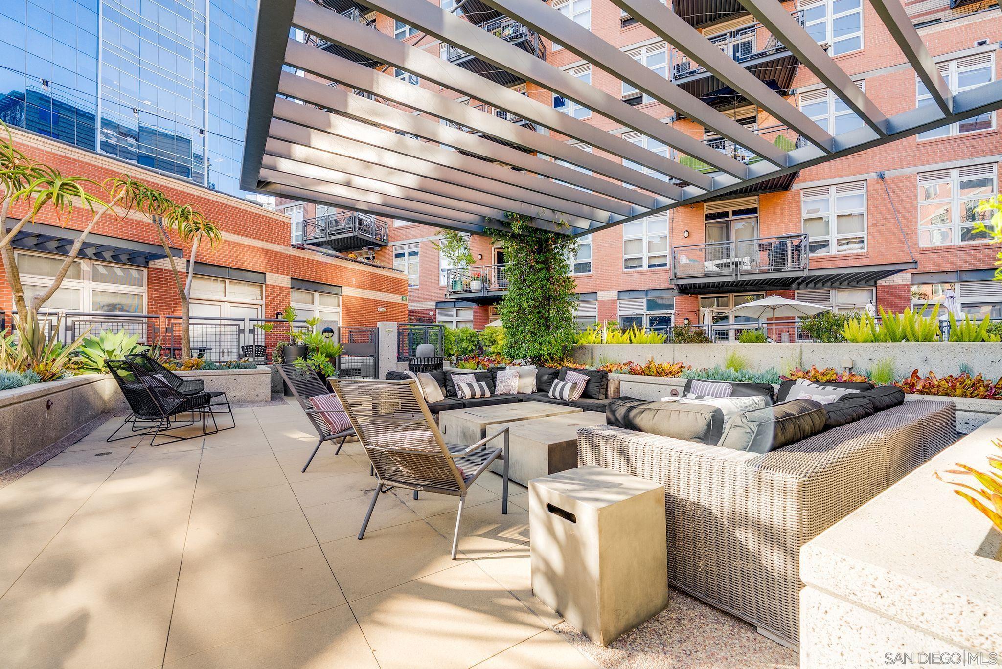 Detail Gallery Image 66 of 75 For 877  Island Ave  #1006,  San Diego,  CA 92101 - 2 Beds | 2/1 Baths