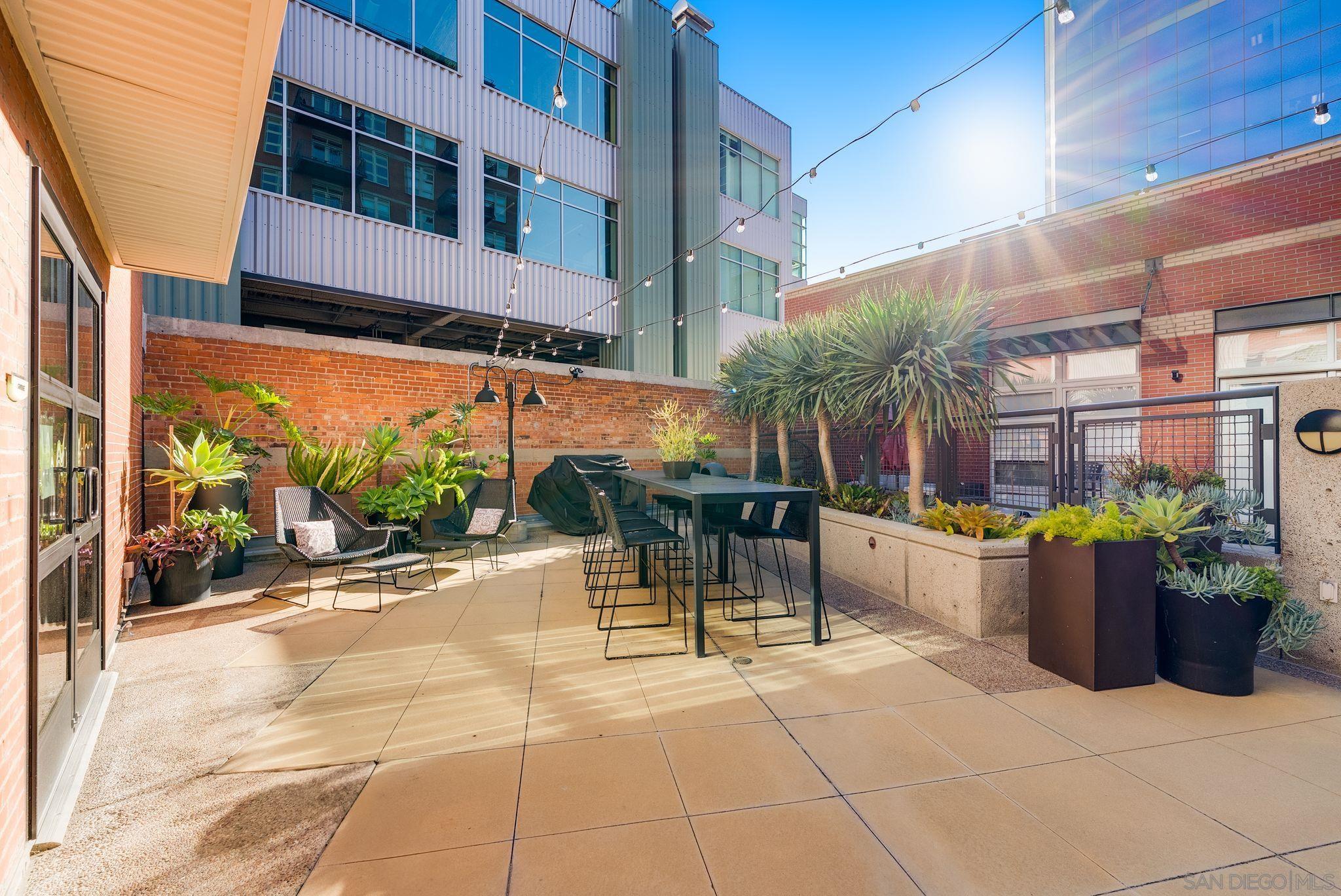 Detail Gallery Image 67 of 75 For 877  Island Ave  #1006,  San Diego,  CA 92101 - 2 Beds | 2/1 Baths