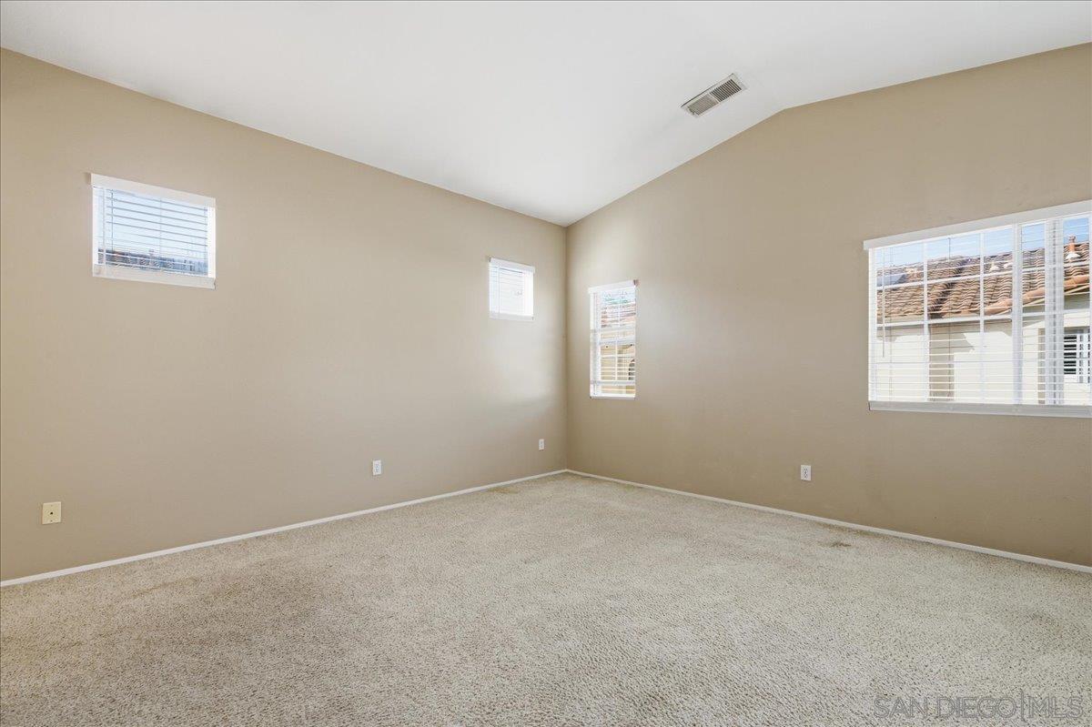 Detail Gallery Image 11 of 40 For 3143  Lamar Ct, Spring Valley,  CA 91977 - 3 Beds | 2/1 Baths