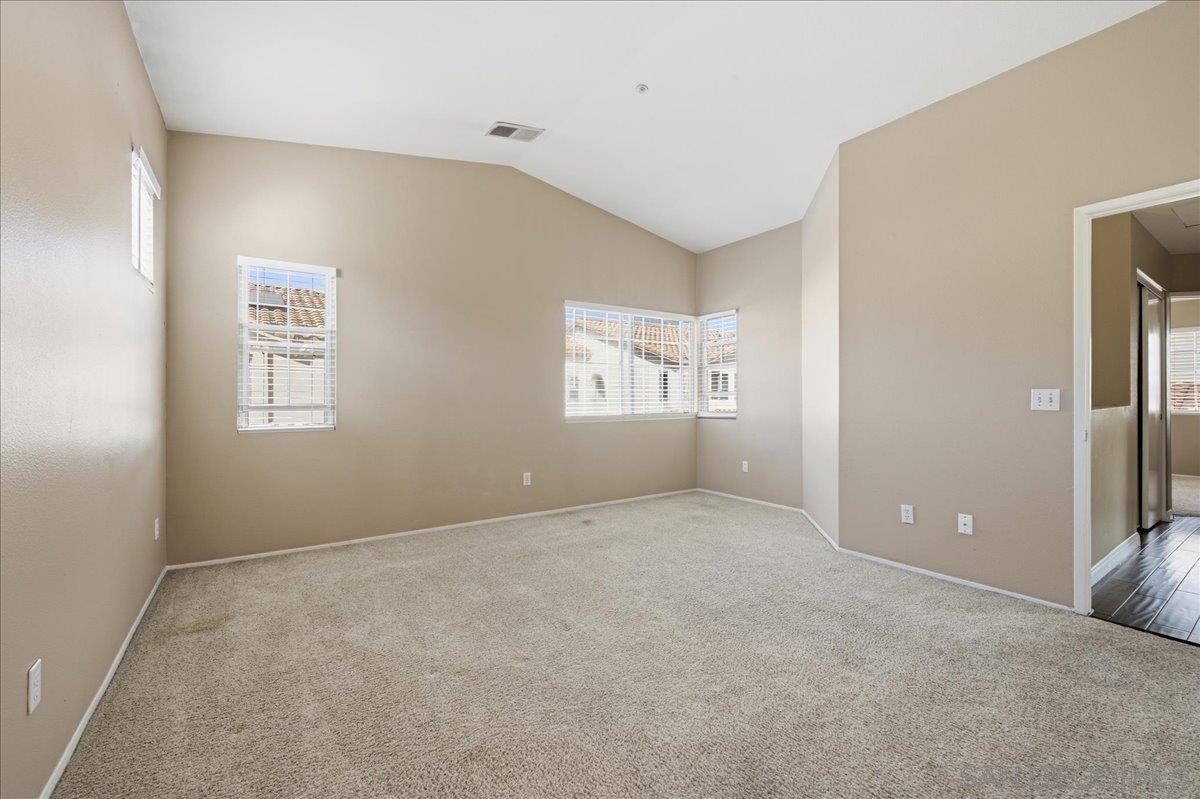 Detail Gallery Image 12 of 40 For 3143  Lamar Ct, Spring Valley,  CA 91977 - 3 Beds | 2/1 Baths