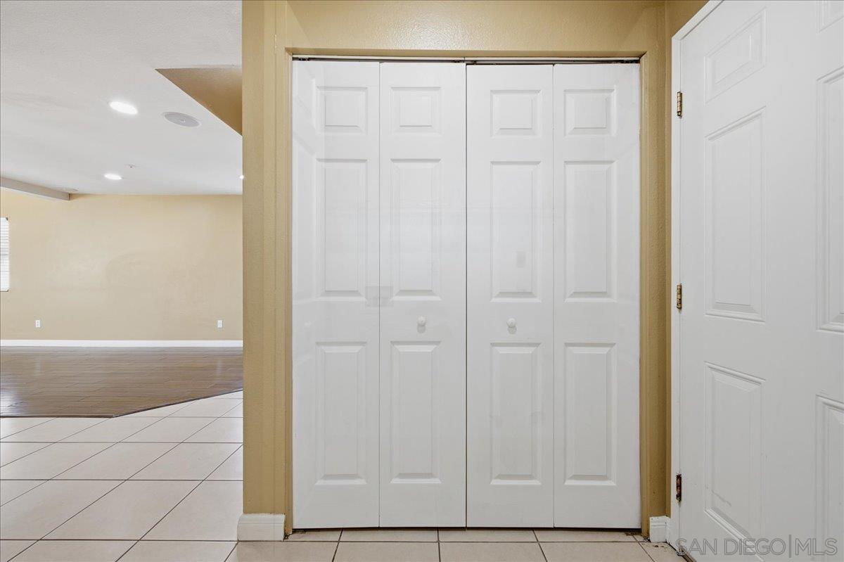 Detail Gallery Image 10 of 40 For 3143  Lamar Ct, Spring Valley,  CA 91977 - 3 Beds | 2/1 Baths