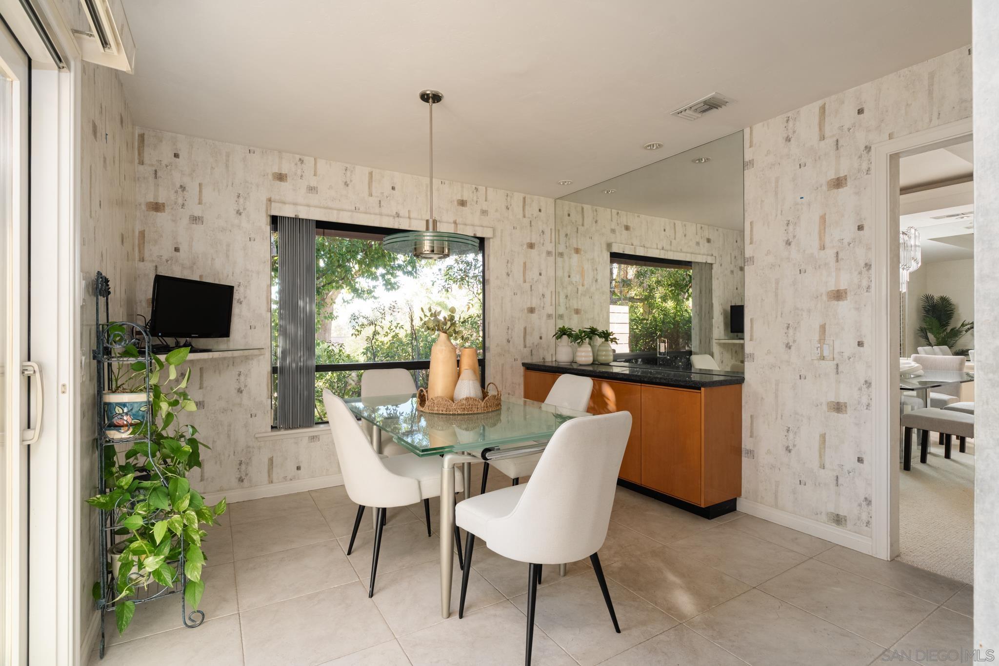 Detail Gallery Image 18 of 42 For 15943  Ranch Hollow Rd, Poway,  CA 92064 - 5 Beds | 4/1 Baths