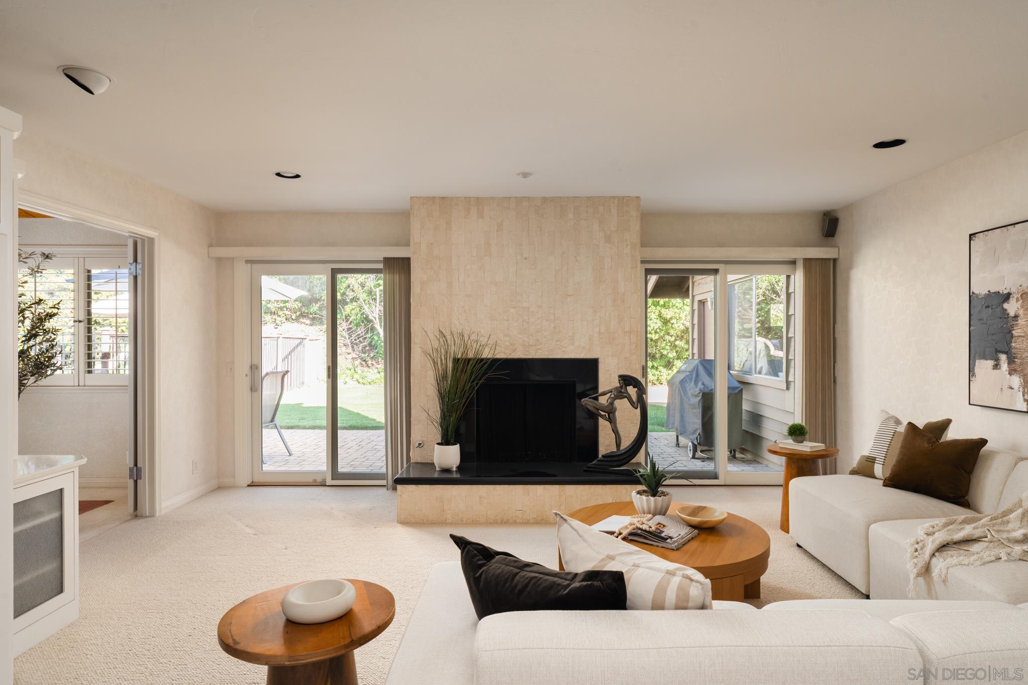 Detail Gallery Image 9 of 42 For 15943  Ranch Hollow Rd, Poway,  CA 92064 - 5 Beds | 4/1 Baths