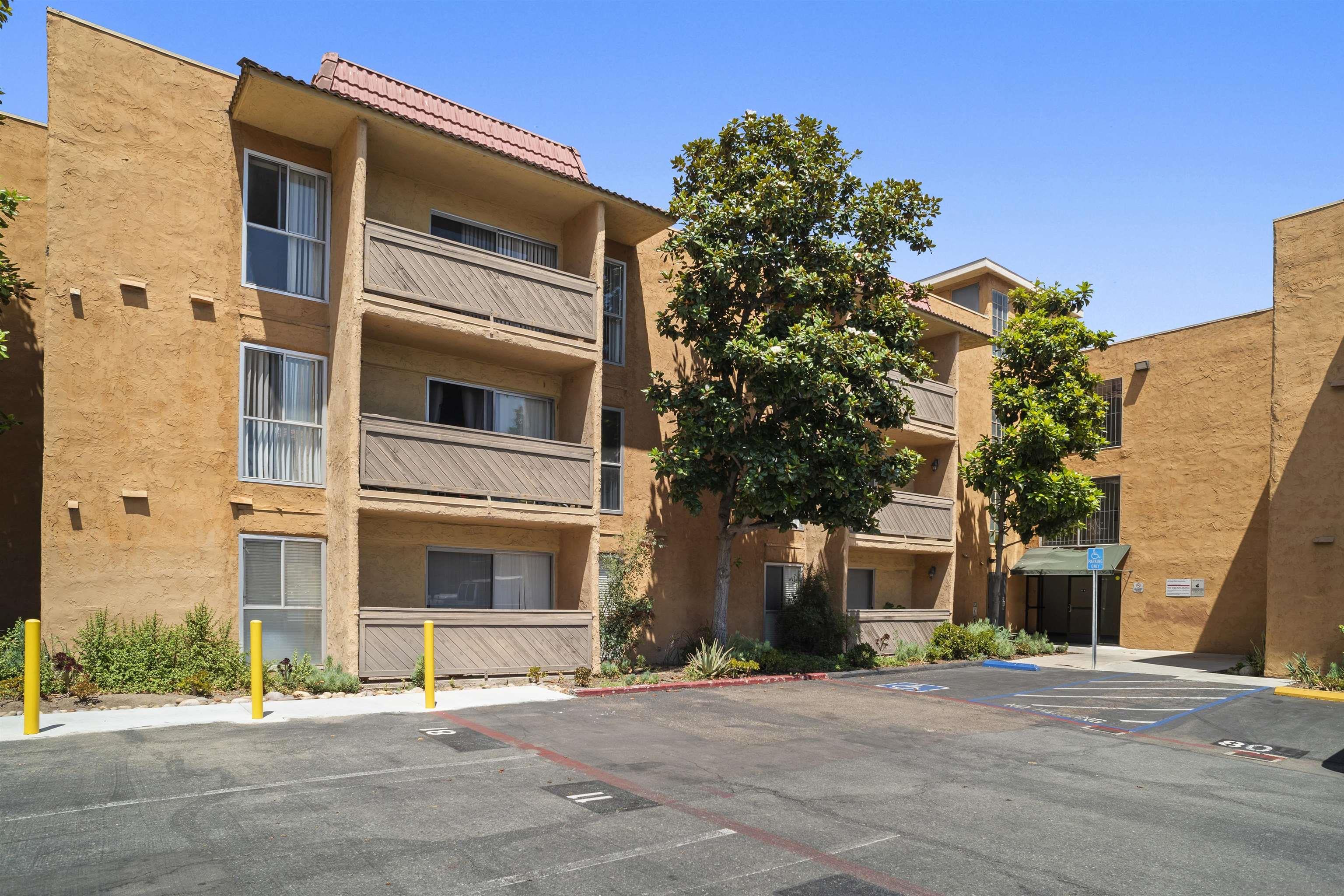 Detail Gallery Image 47 of 62 For 6955  Alvarado Rd  #70,  San Diego,  CA 92120 - 2 Beds | 2 Baths