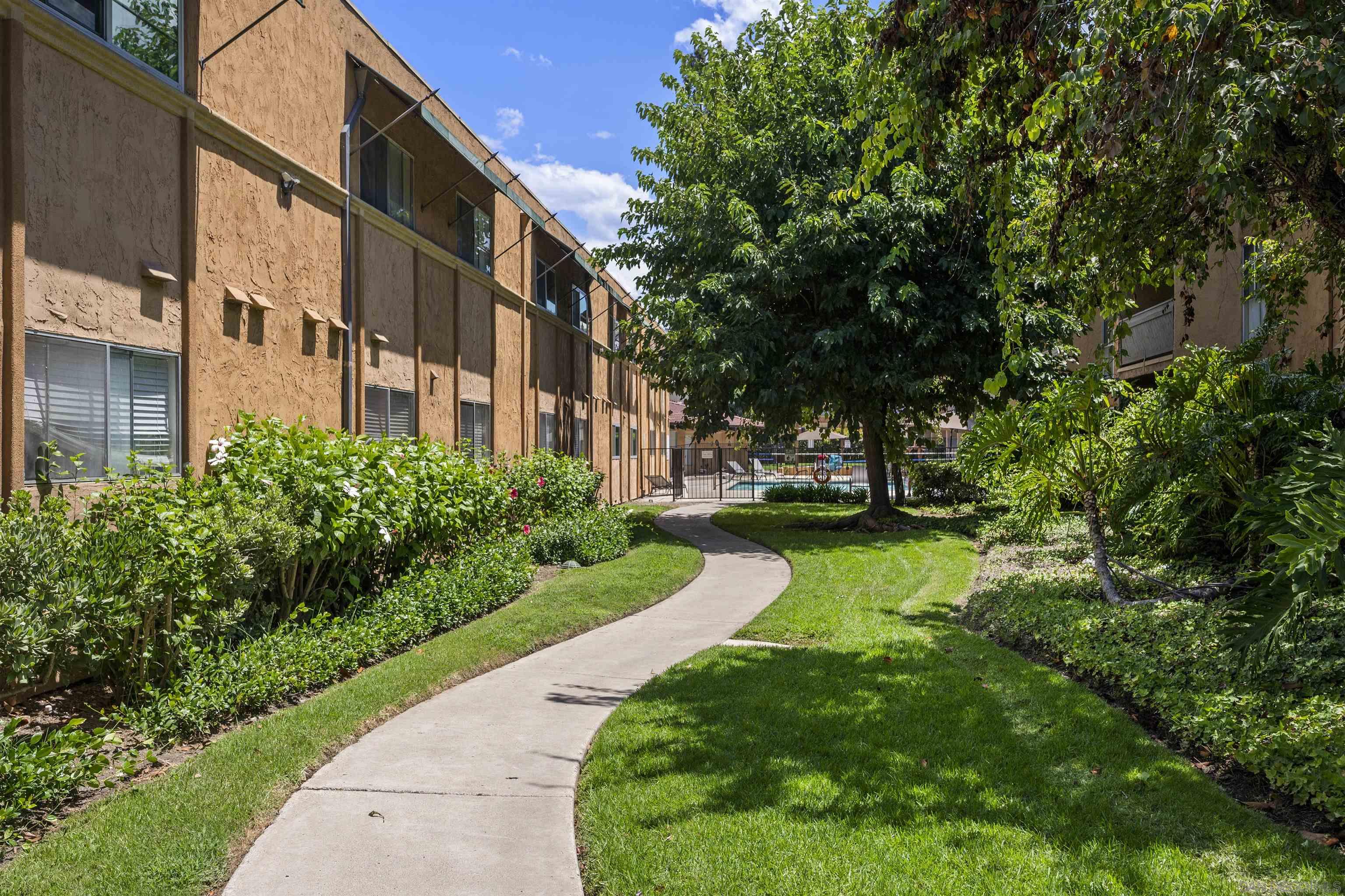 Detail Gallery Image 48 of 62 For 6955  Alvarado Rd  #70,  San Diego,  CA 92120 - 2 Beds | 2 Baths