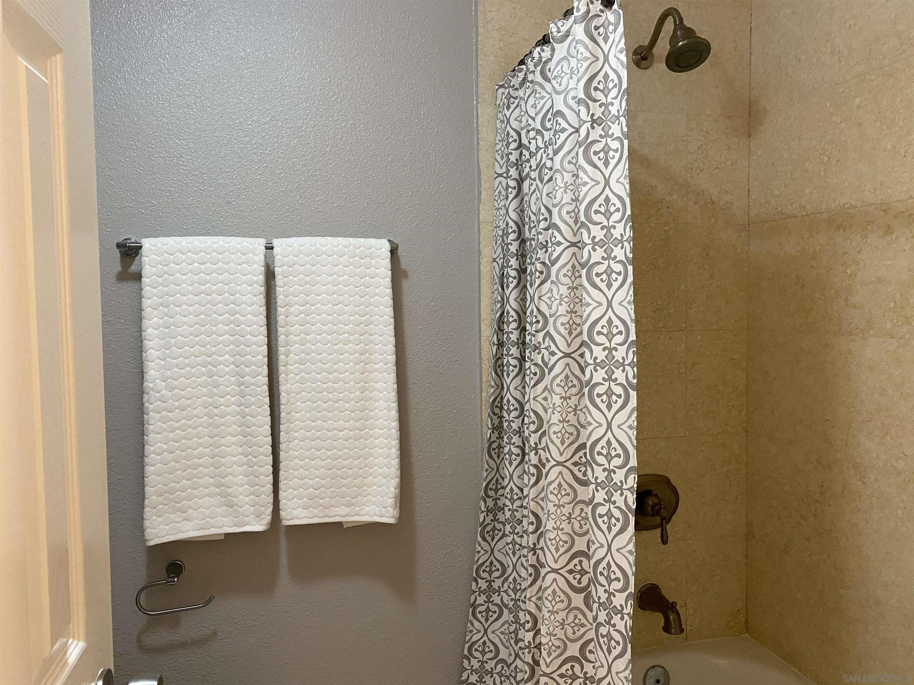 Detail Gallery Image 14 of 27 For 7405  Charmant  #2324,  San Diego,  CA 92122 - 2 Beds | 2 Baths