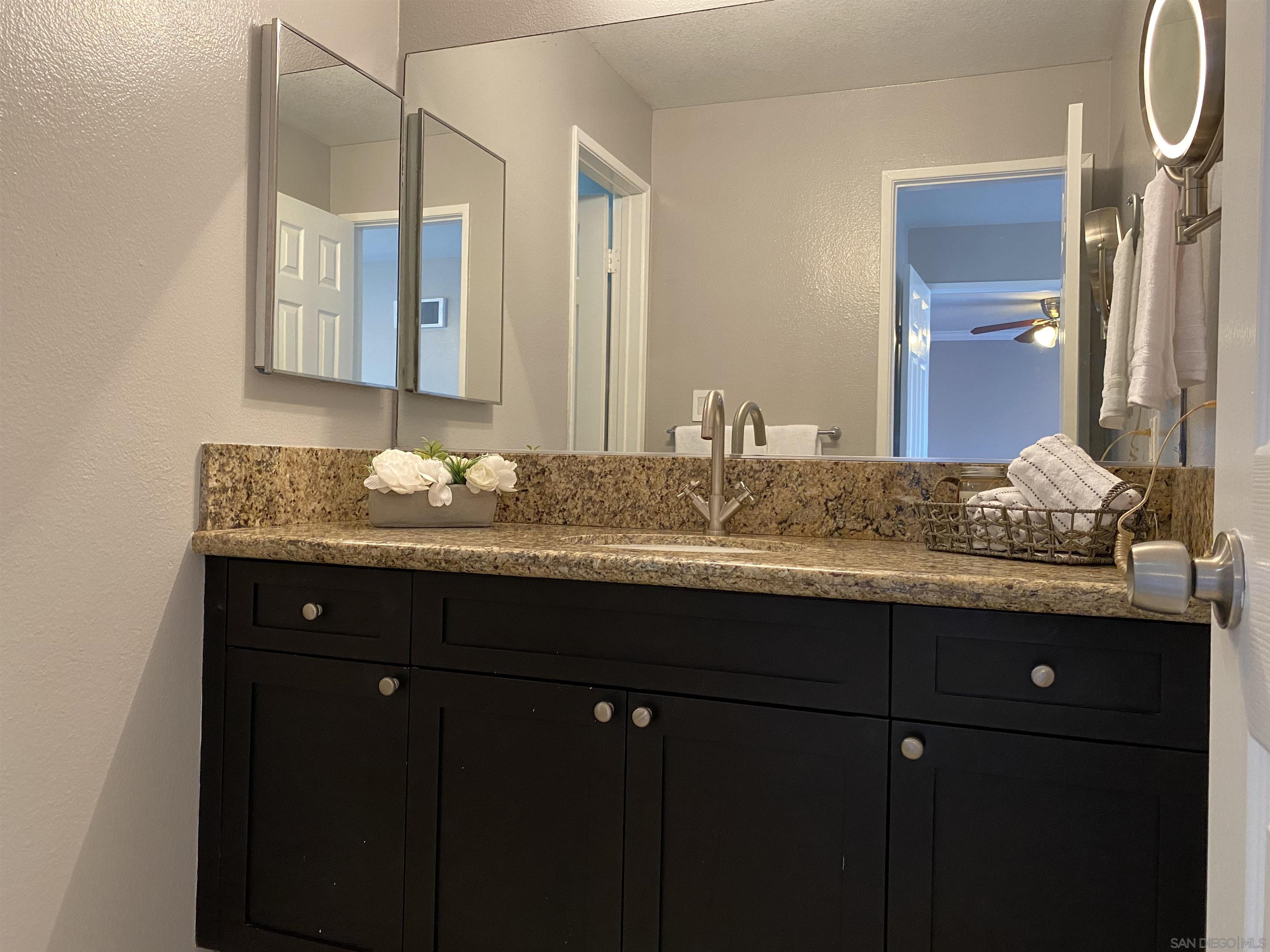 Detail Gallery Image 15 of 27 For 7405  Charmant  #2324,  San Diego,  CA 92122 - 2 Beds | 2 Baths