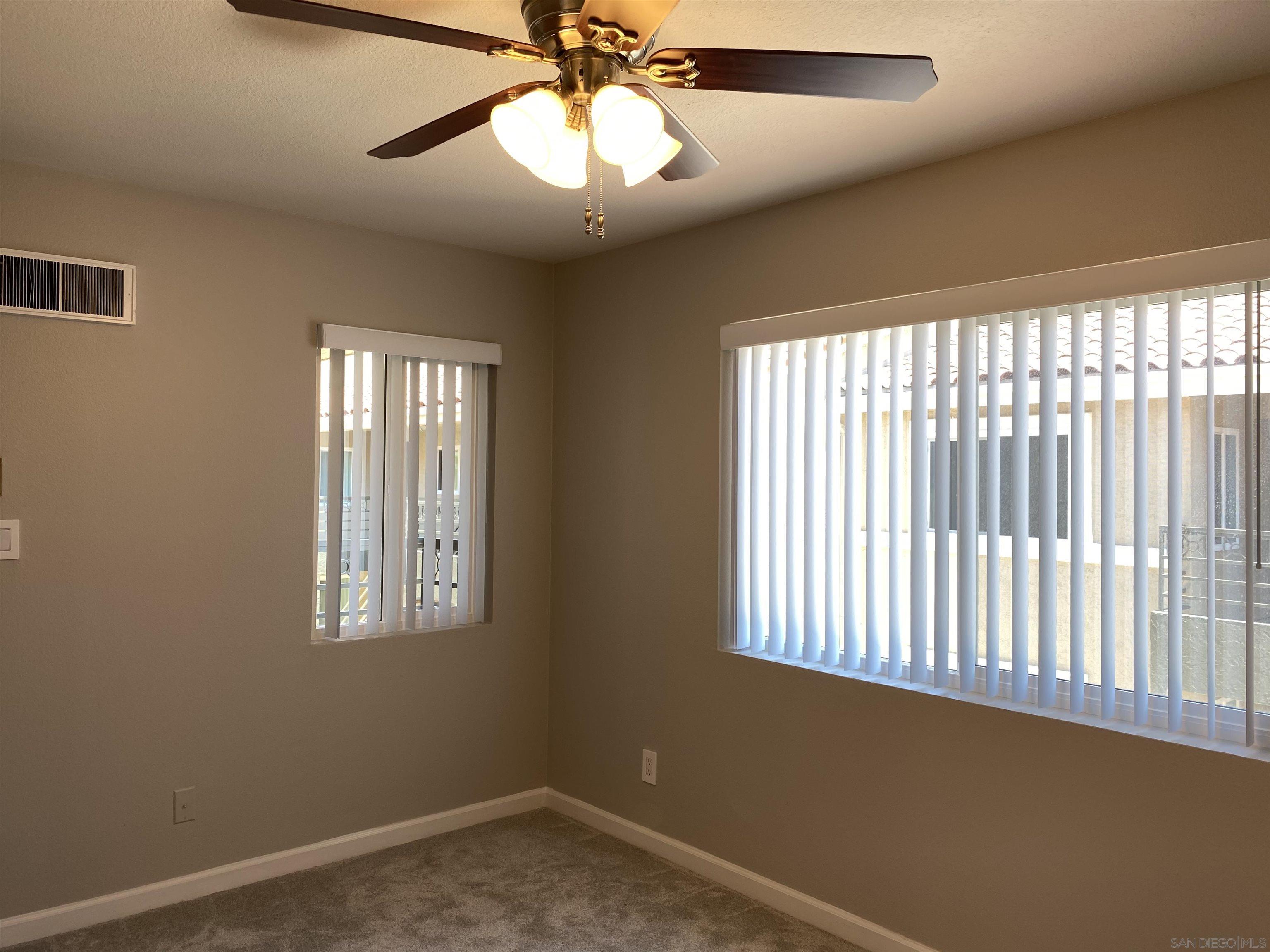 Detail Gallery Image 17 of 27 For 7405  Charmant  #2324,  San Diego,  CA 92122 - 2 Beds | 2 Baths