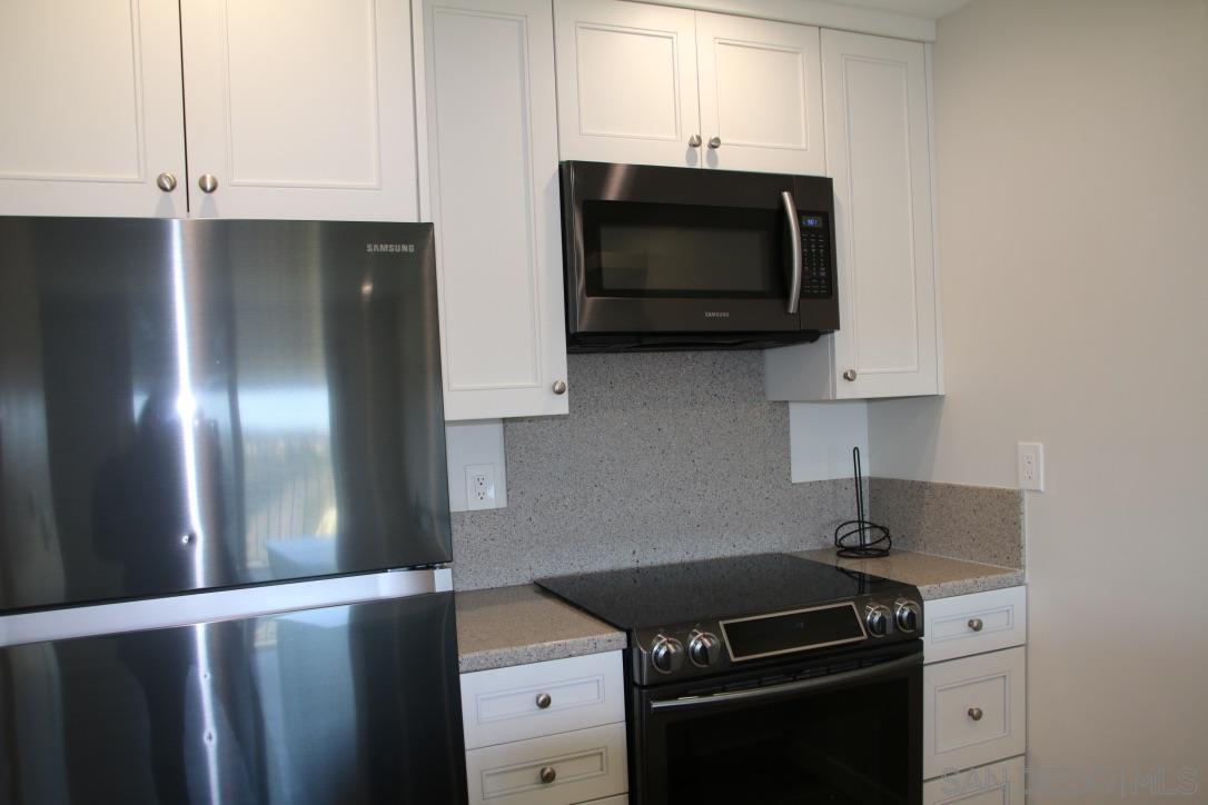 Detail Gallery Image 9 of 31 For 3079  Cowley Way  38, San Diego,  CA 92117 - 2 Beds | 1/1 Baths