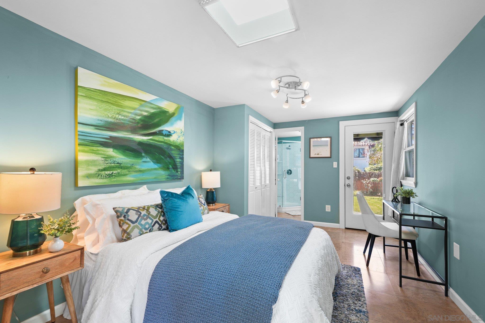 Detail Gallery Image 16 of 35 For 4437  Long Branch Ave, San Diego,  CA 92107 - 2 Beds | 2 Baths