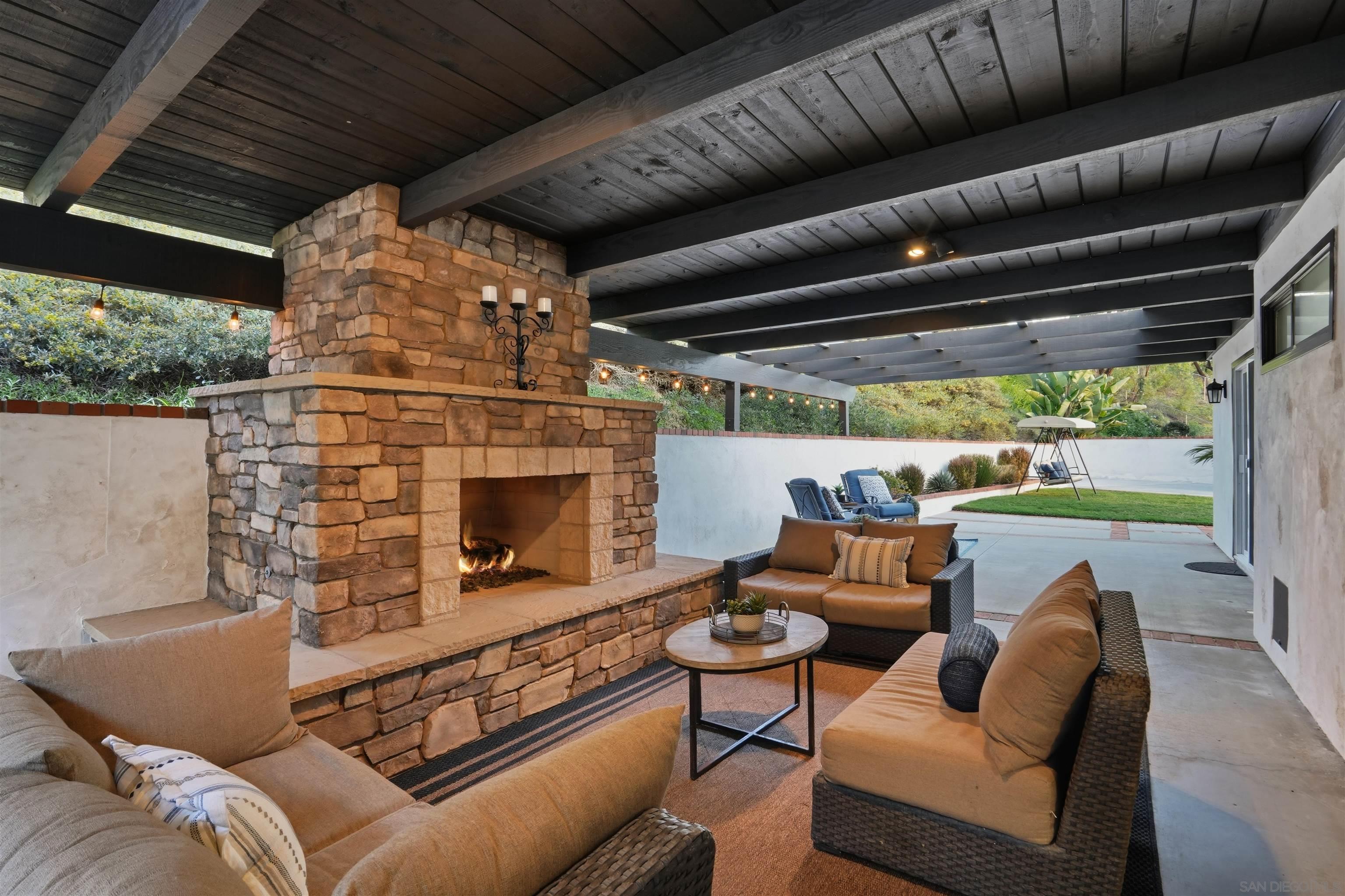 Detail Gallery Image 18 of 27 For 4378  Shasta, Carlsbad,  CA 92010 - 4 Beds | 2 Baths