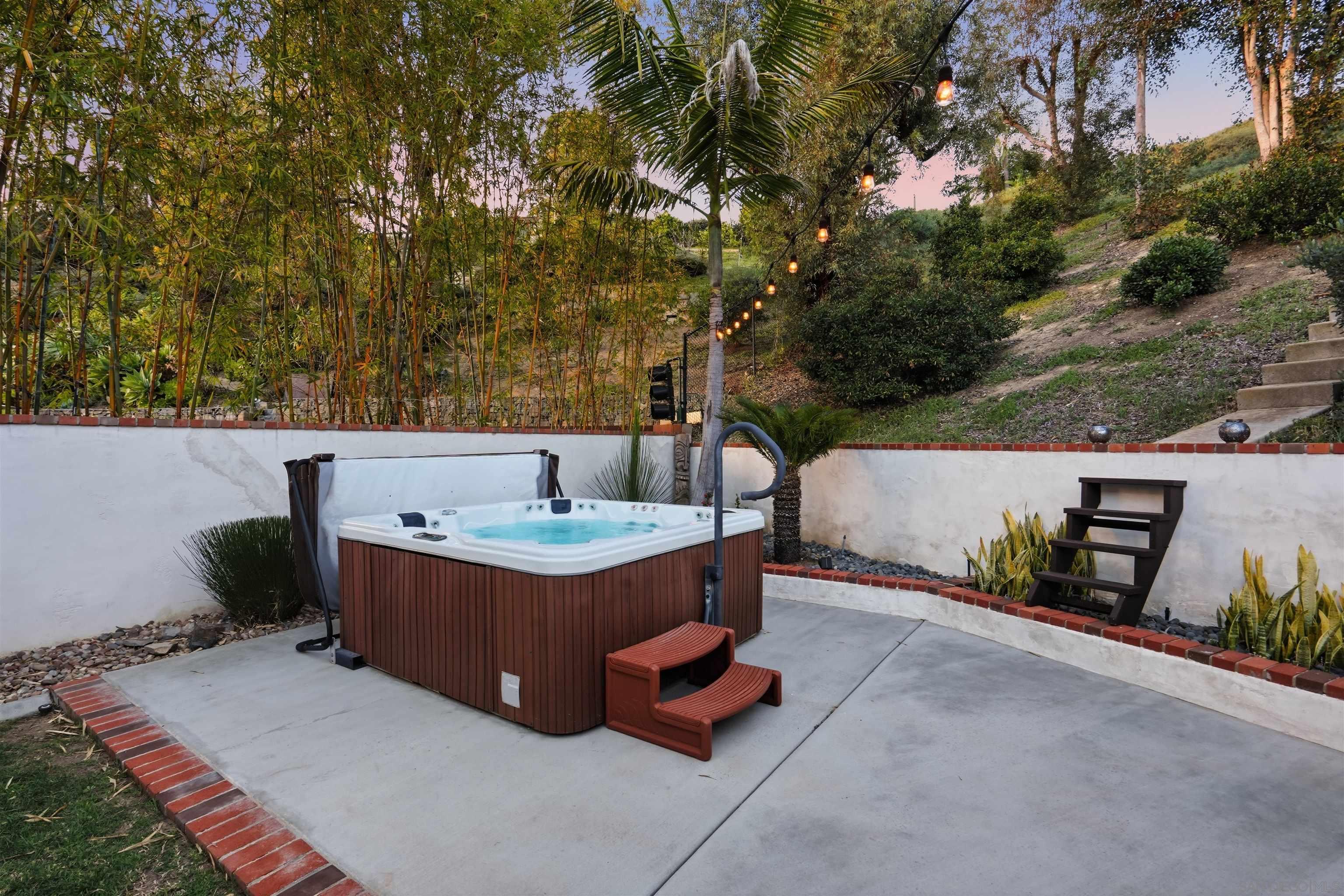 Detail Gallery Image 19 of 27 For 4378  Shasta, Carlsbad,  CA 92010 - 4 Beds | 2 Baths