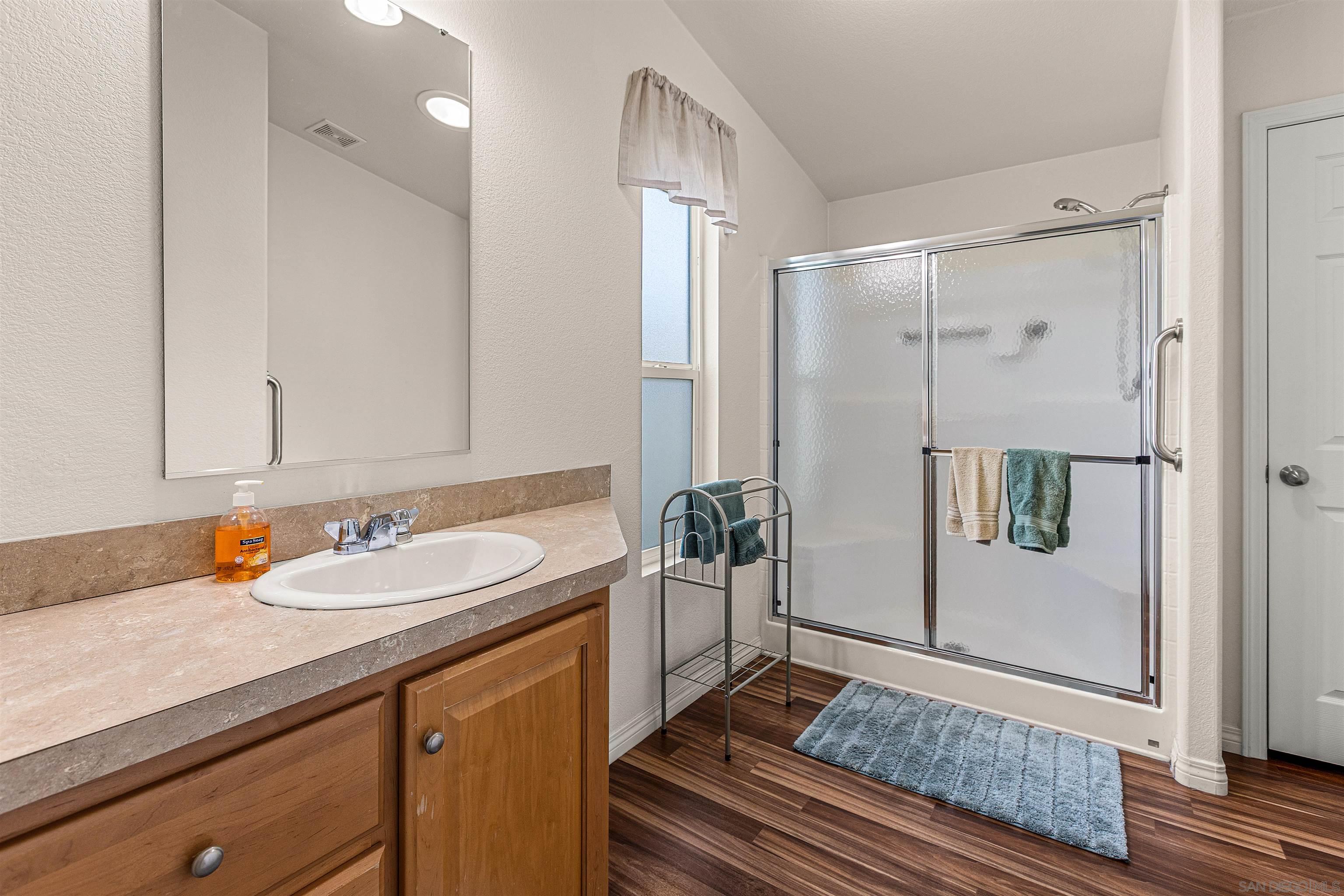 Detail Gallery Image 13 of 26 For 14089  Pomegranate Ave  #214,  Poway,  CA 92064 - 2 Beds | 2 Baths