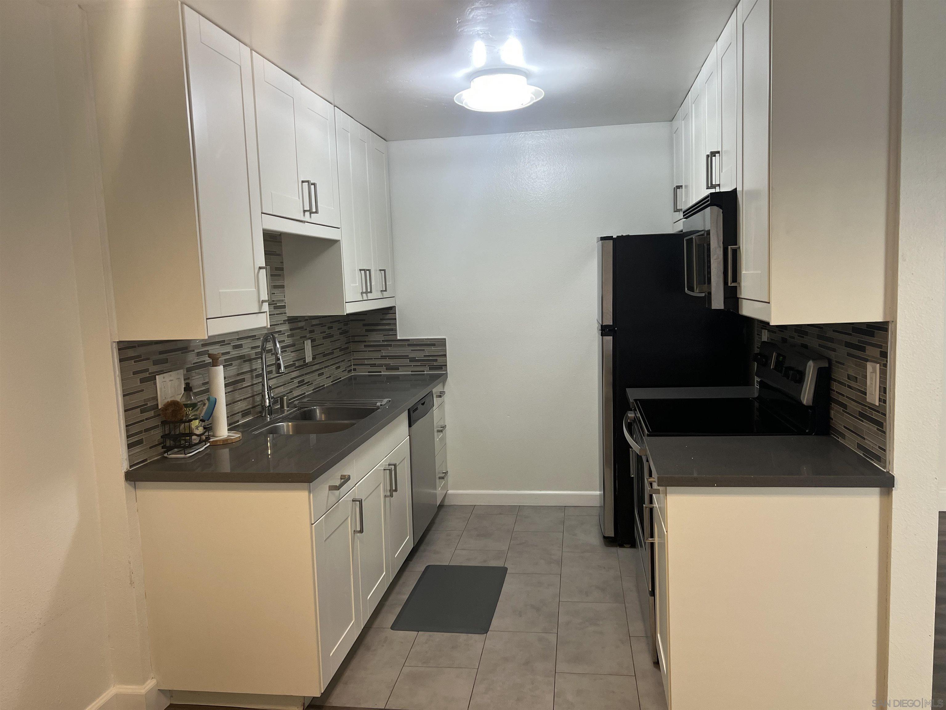 Detail Gallery Image 2 of 7 For 3761  Boundary St. #6, San Diego,  CA 92104 - 1 Beds | 1 Baths