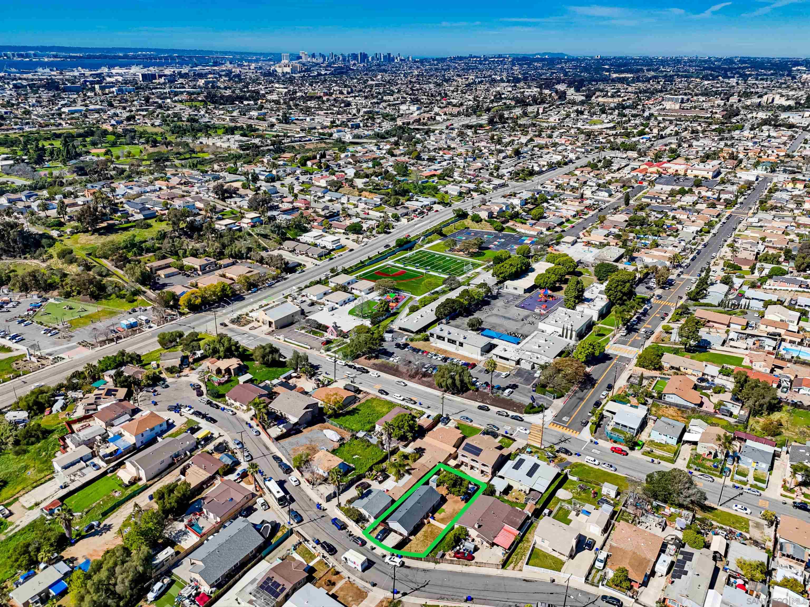 Detail Gallery Image 11 of 12 For 2605-7  Fenton Pl, National City,  CA 91950 - – Beds | – Baths