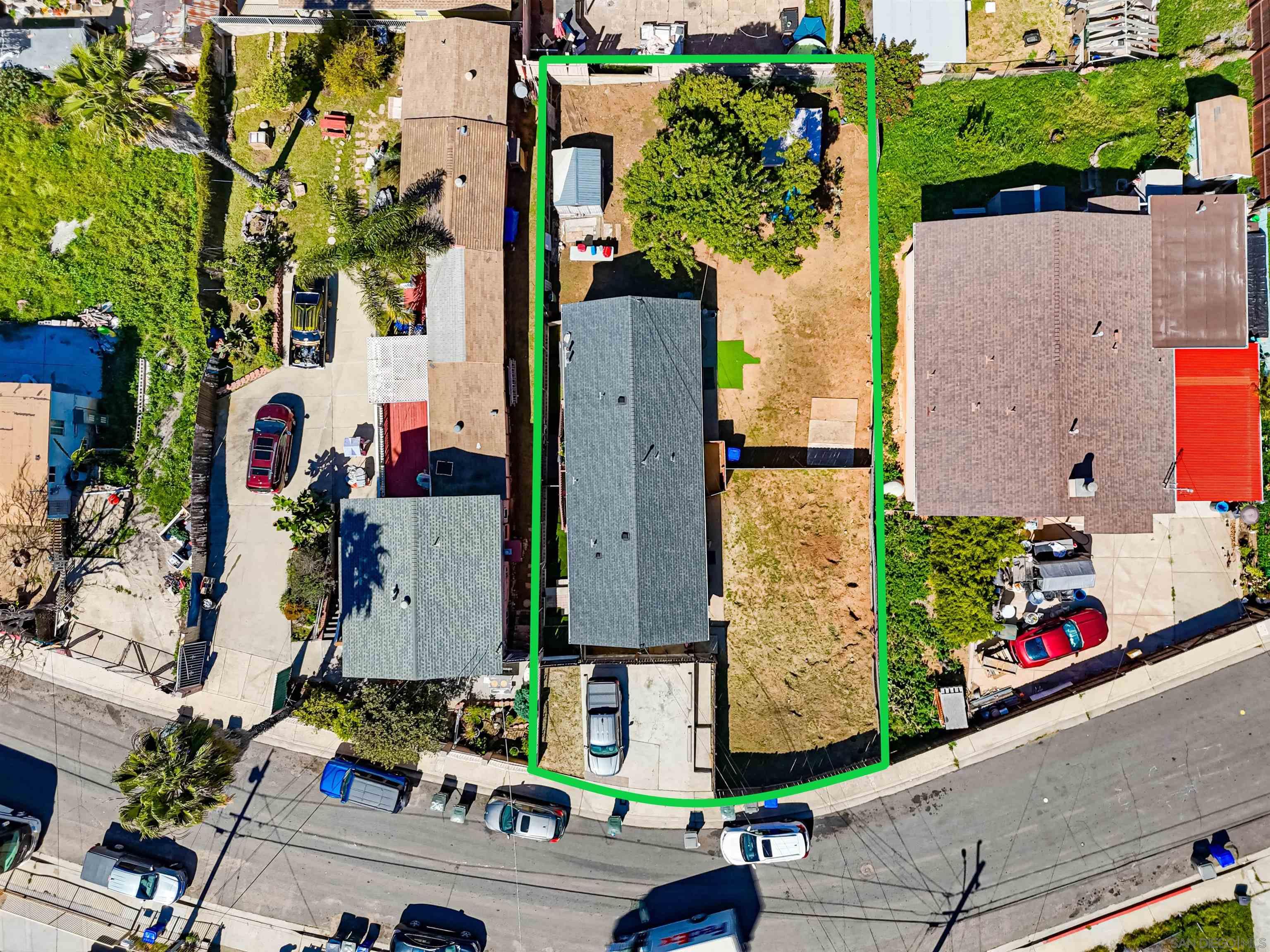 Detail Gallery Image 12 of 12 For 2605-7  Fenton Pl, National City,  CA 91950 - – Beds | – Baths