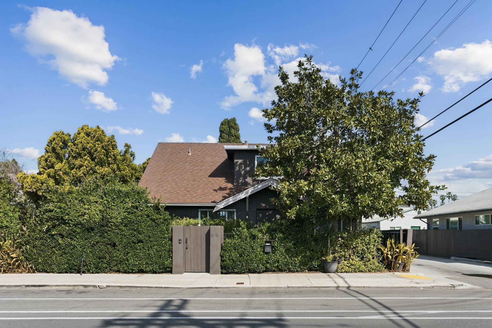 Detail Gallery Image 2 of 32 For 2020  Madison Ave, San Diego,  CA 92116 - 3 Beds | 2 Baths