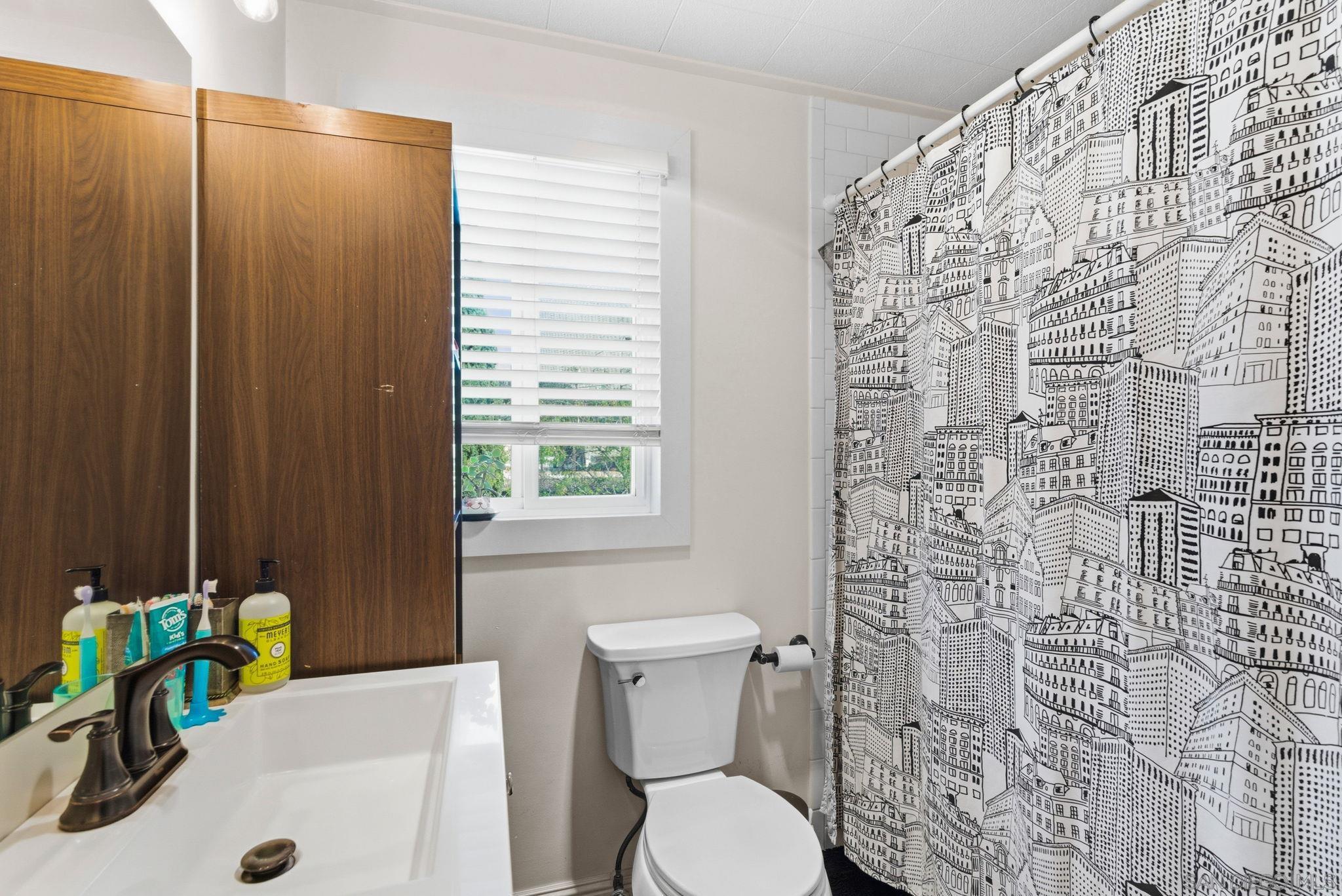 Detail Gallery Image 19 of 32 For 2020  Madison Ave, San Diego,  CA 92116 - 3 Beds | 2 Baths