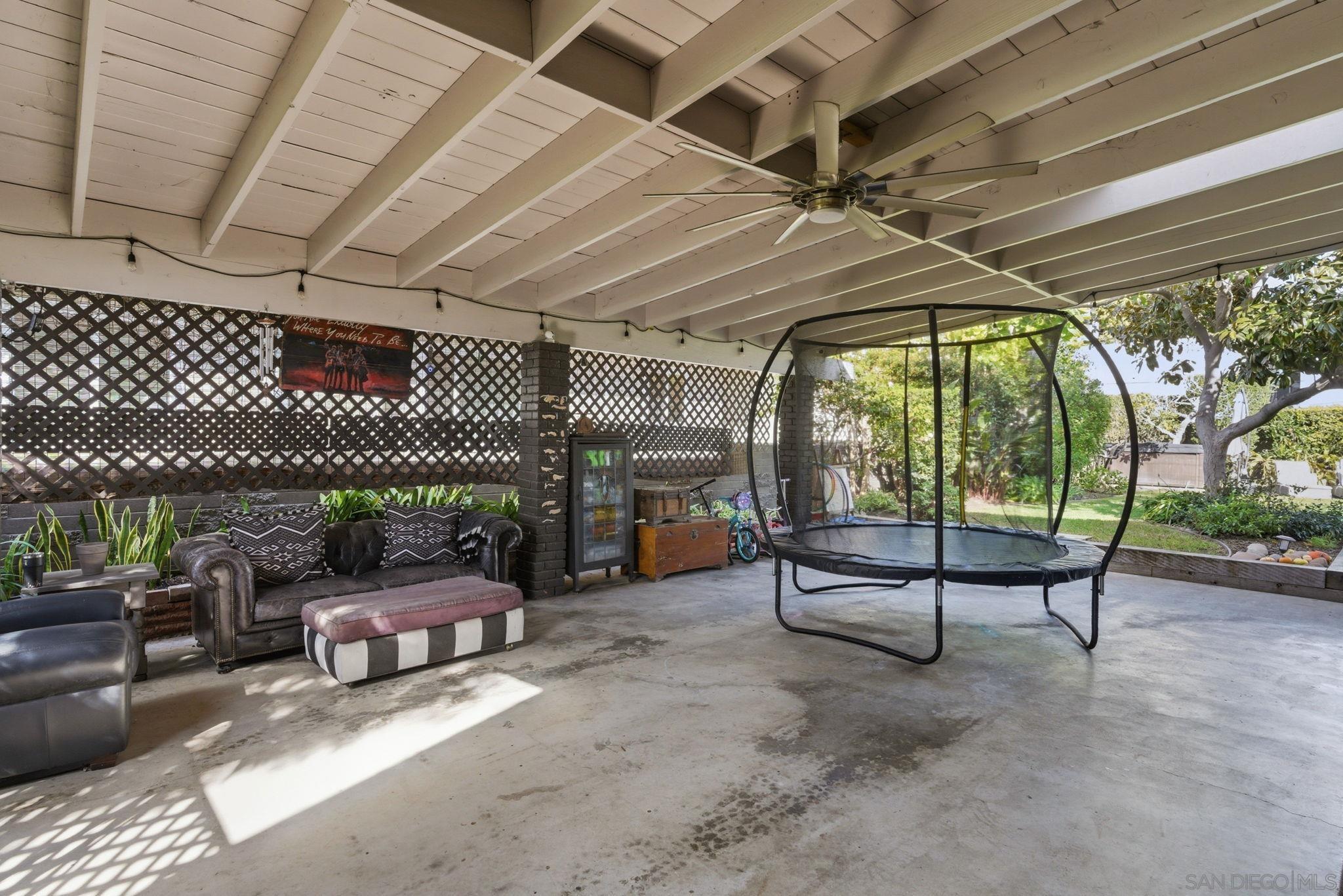 Detail Gallery Image 28 of 32 For 2020  Madison Ave, San Diego,  CA 92116 - 3 Beds | 2 Baths