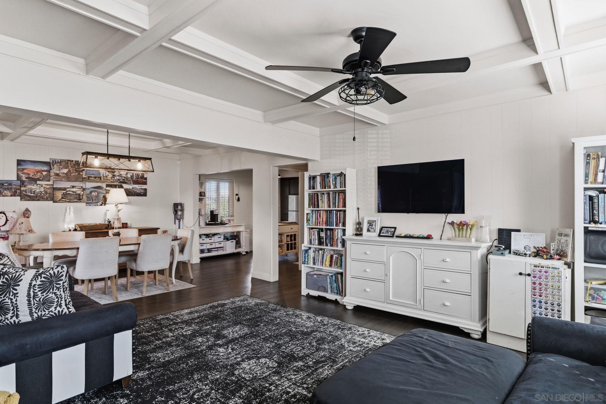 Detail Gallery Image 7 of 32 For 2020  Madison Ave, San Diego,  CA 92116 - 3 Beds | 2 Baths