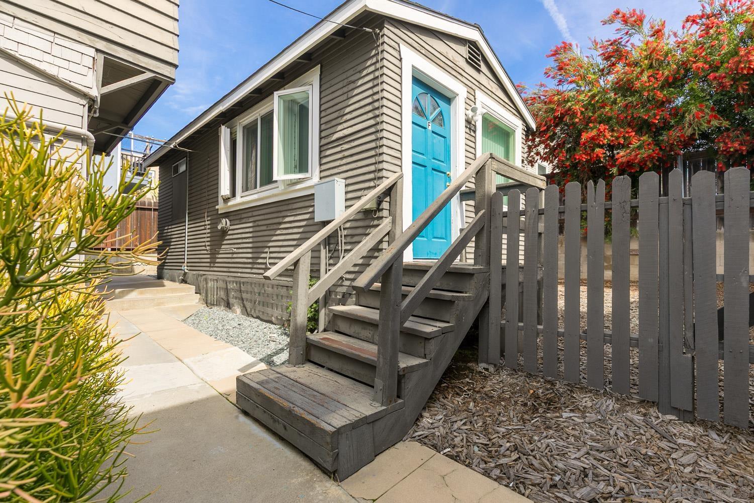 Detail Gallery Image 4 of 14 For 2141  Front Street, San Diego,  CA 92101 - – Beds | – Baths