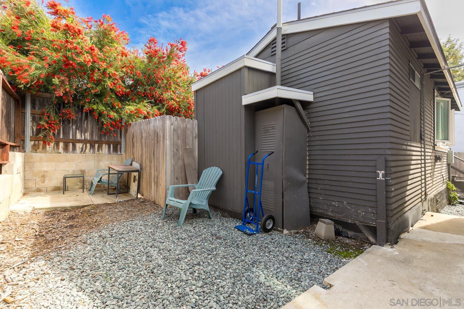 Detail Gallery Image 6 of 14 For 2141  Front Street, San Diego,  CA 92101 - – Beds | – Baths