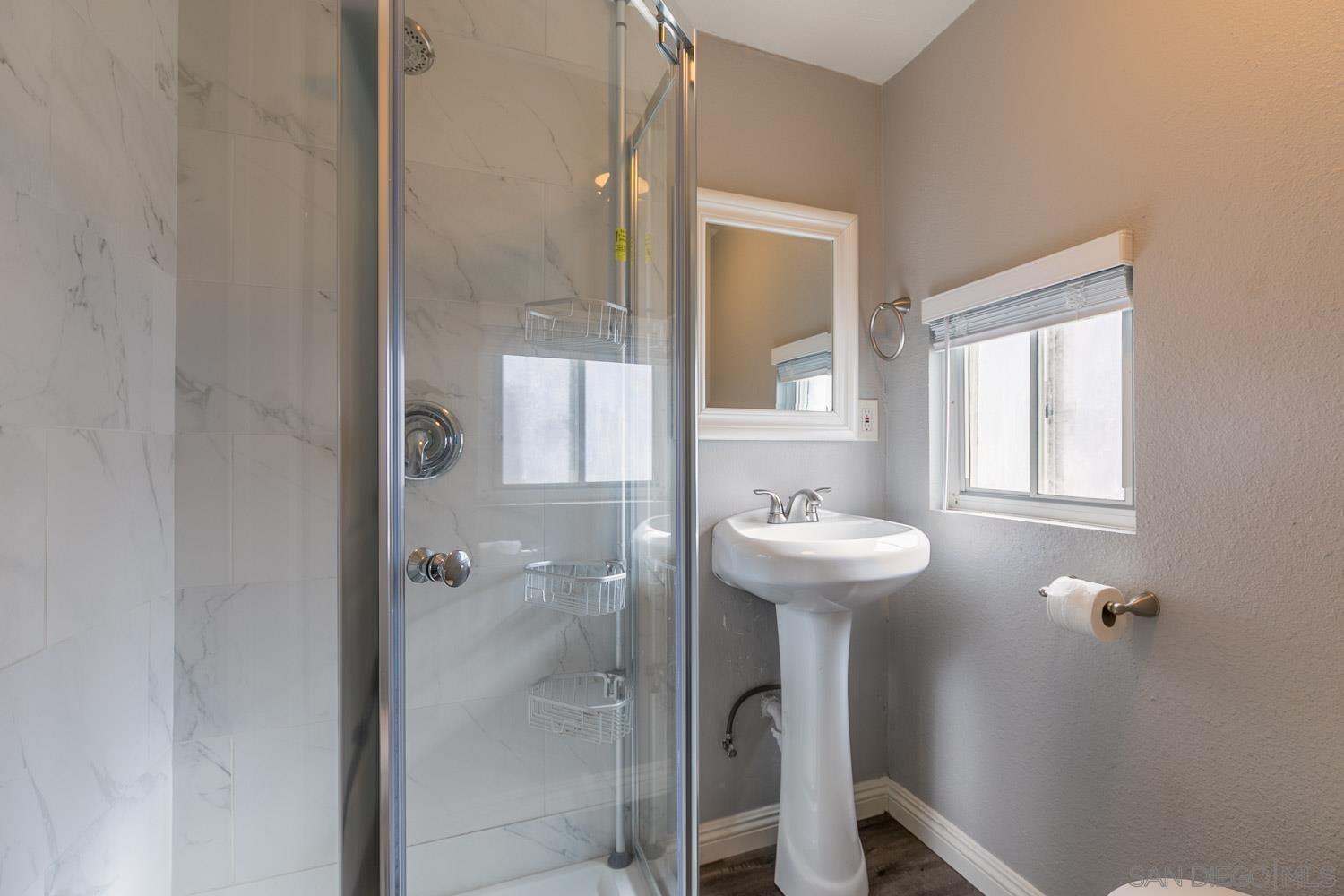 Detail Gallery Image 8 of 14 For 2141  Front Street, San Diego,  CA 92101 - – Beds | – Baths