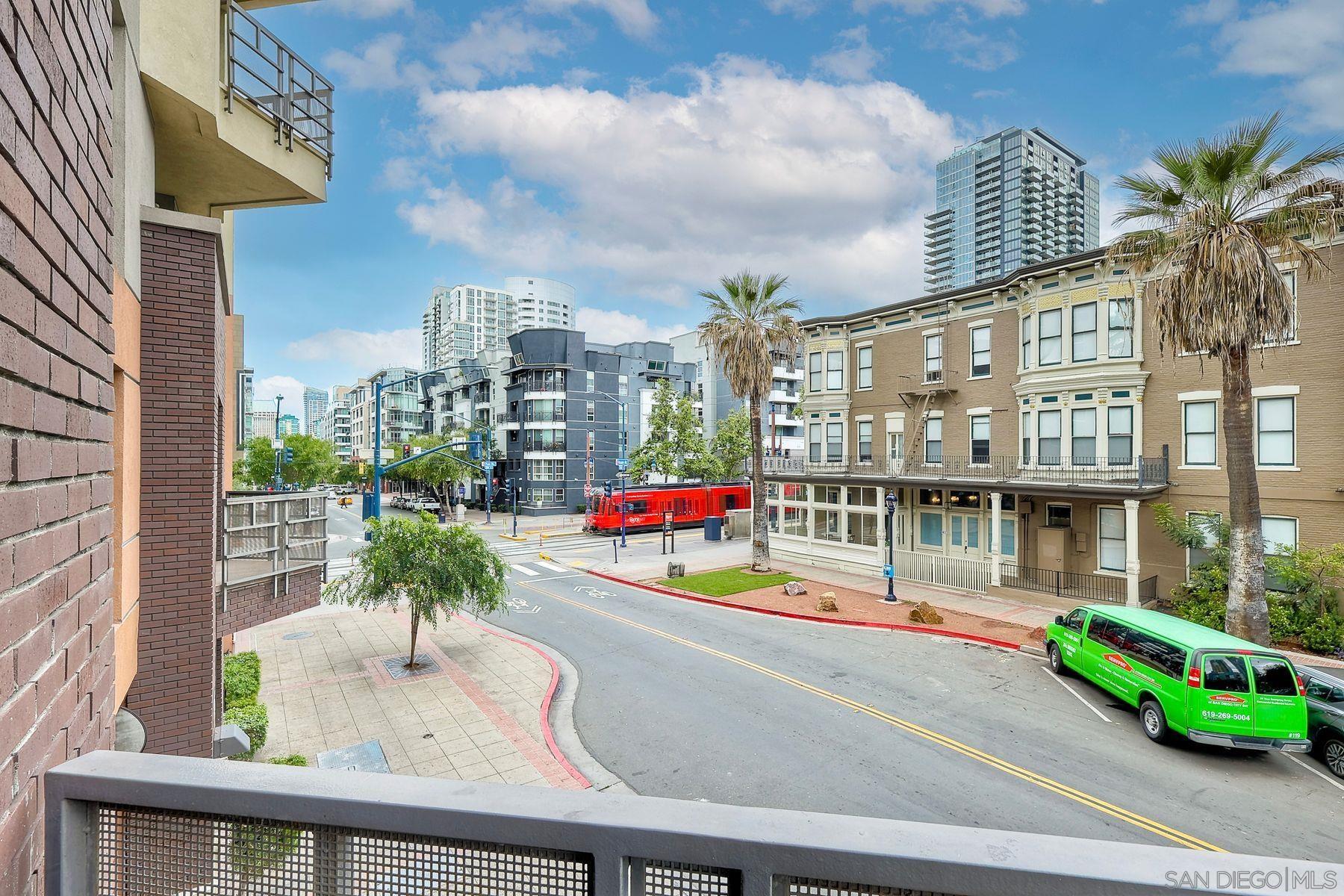 Detail Gallery Image 12 of 23 For 1225  Island Ave  #208,  San Diego,  CA 92101 - 2 Beds | 2 Baths