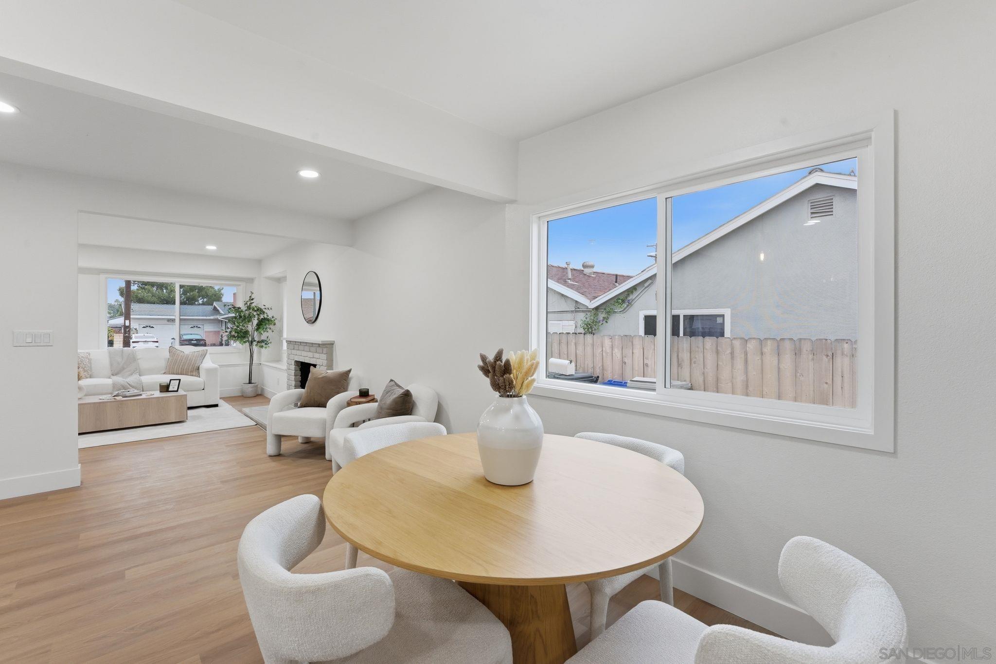 Detail Gallery Image 10 of 29 For 2726  Landscape Dr, San Diego,  CA 92139 - 4 Beds | 3 Baths