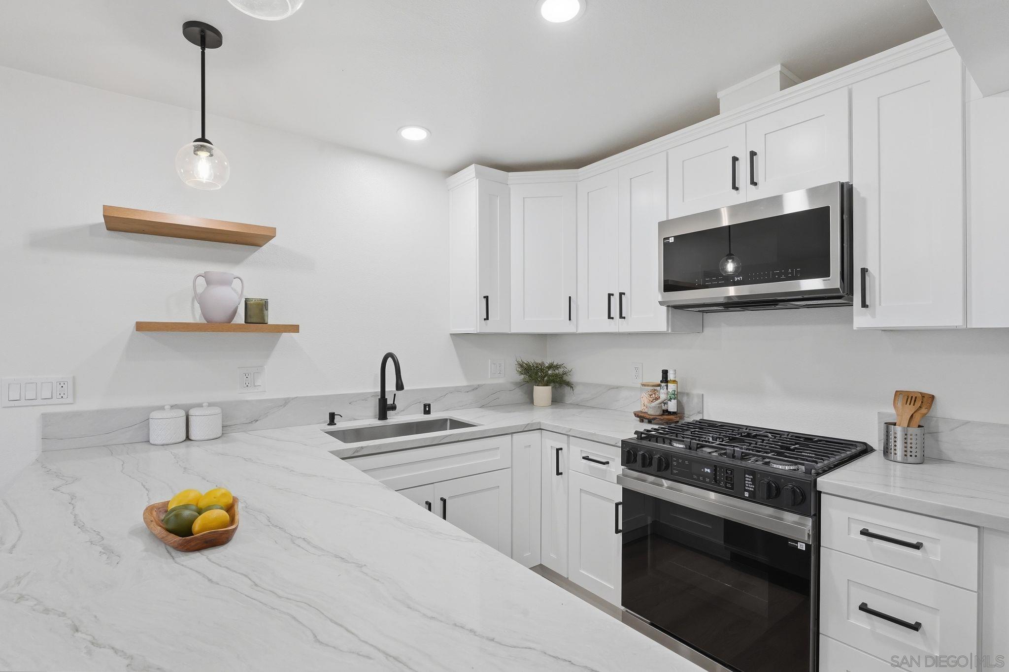 Detail Gallery Image 12 of 29 For 2726  Landscape Dr, San Diego,  CA 92139 - 4 Beds | 3 Baths