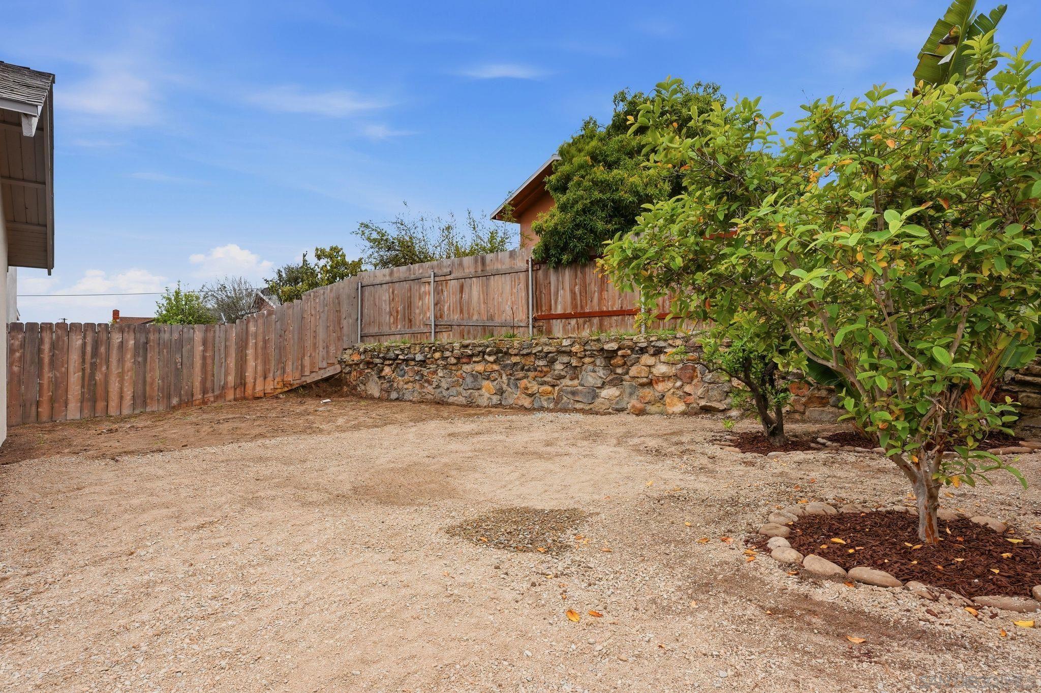 Detail Gallery Image 27 of 29 For 2726  Landscape Dr, San Diego,  CA 92139 - 4 Beds | 3 Baths