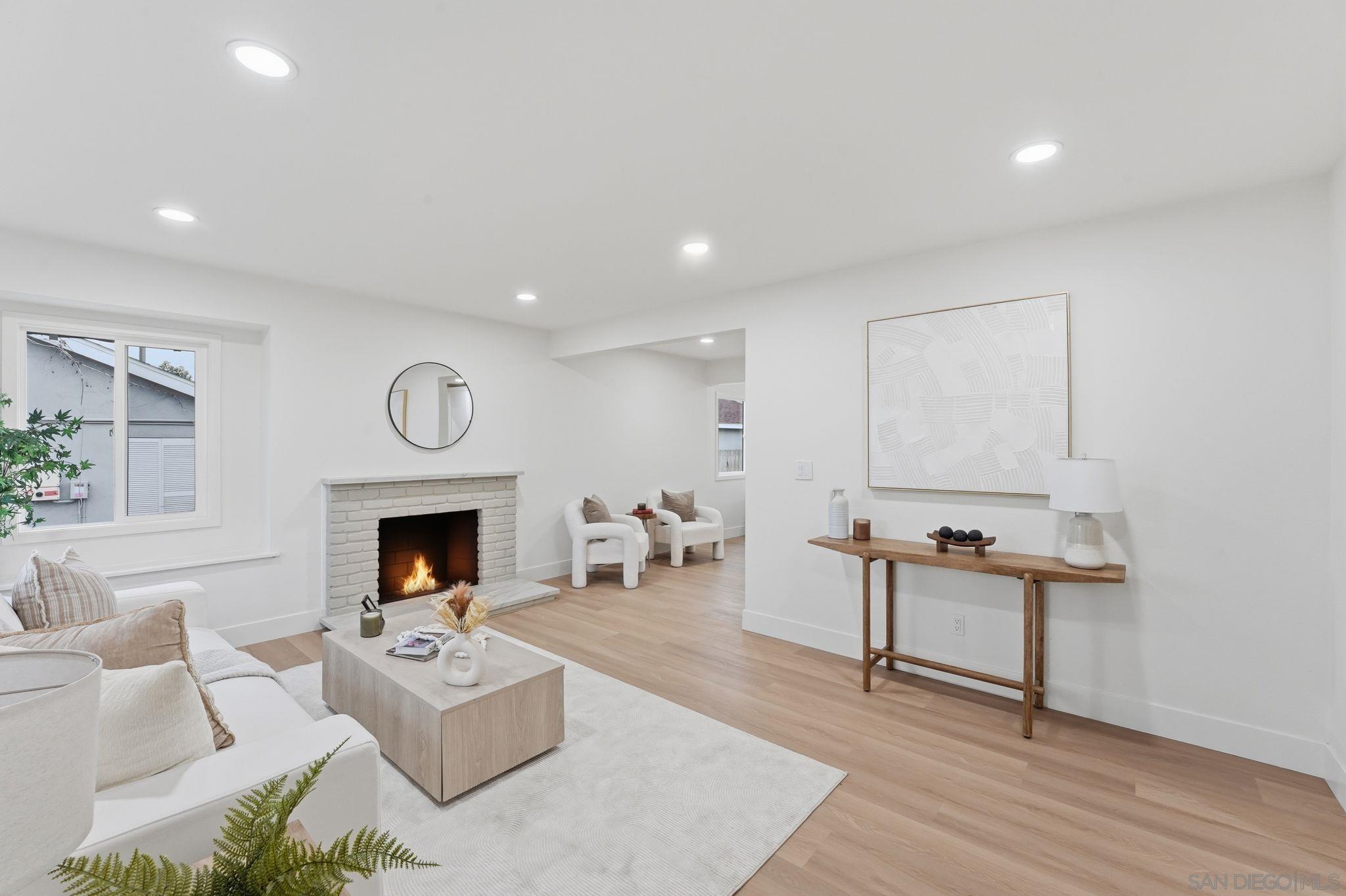 Detail Gallery Image 3 of 29 For 2726  Landscape Dr, San Diego,  CA 92139 - 4 Beds | 3 Baths