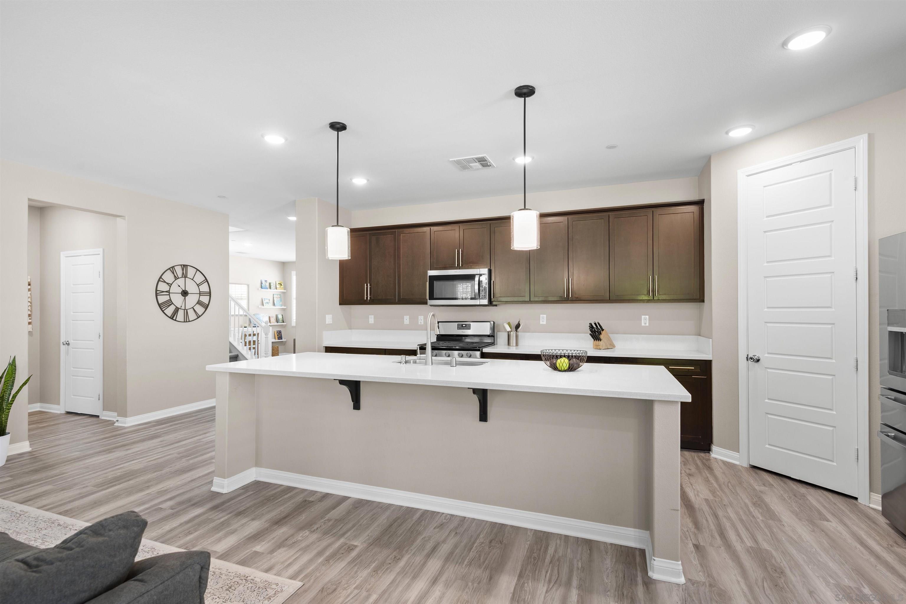 Detail Gallery Image 11 of 50 For 10664  Cobble Court, Santee,  CA 92071 - 4 Beds | 3/1 Baths