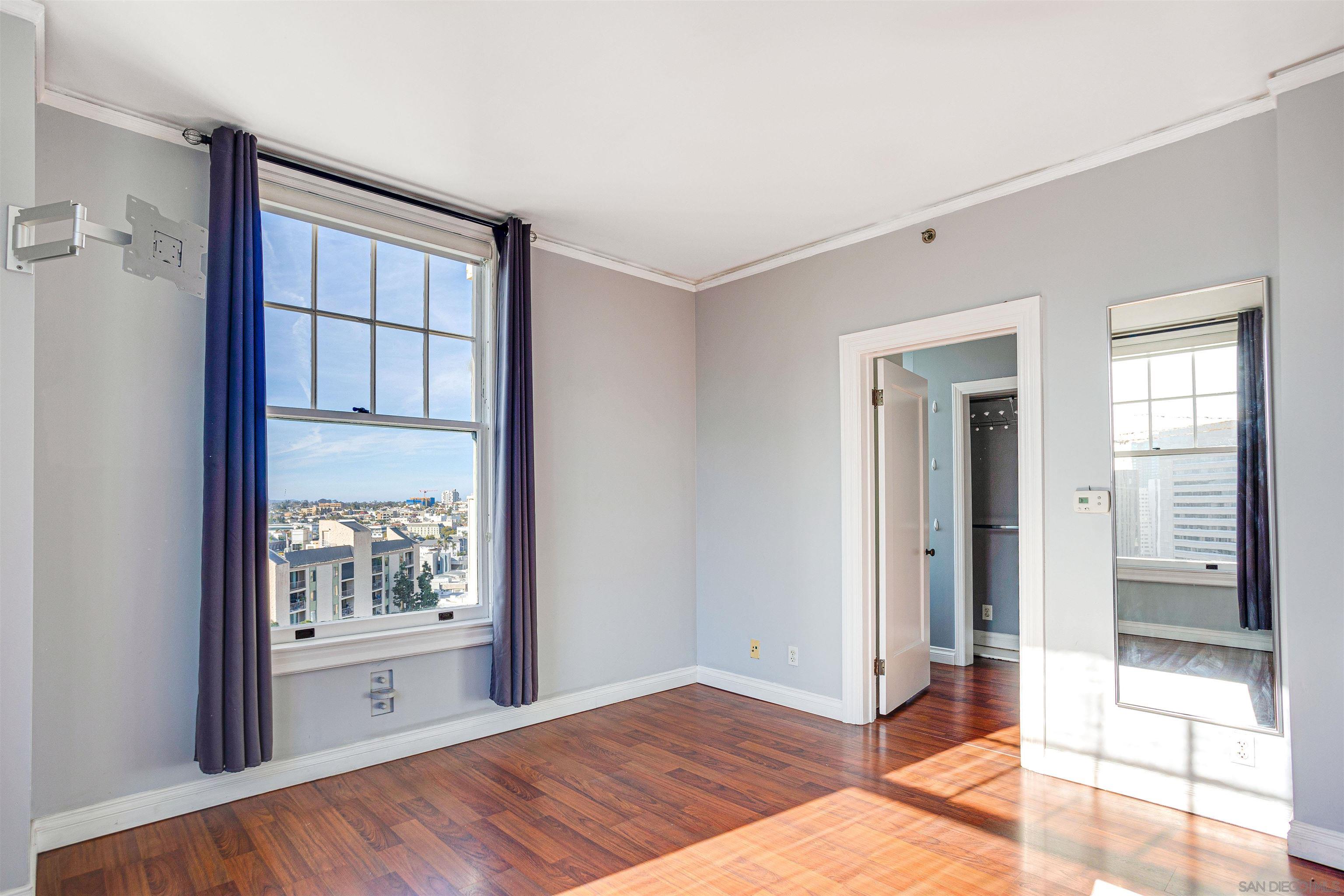 Detail Gallery Image 3 of 25 For 702  Ash St  1000, San Diego,  CA 92101 - 2 Beds | 2 Baths