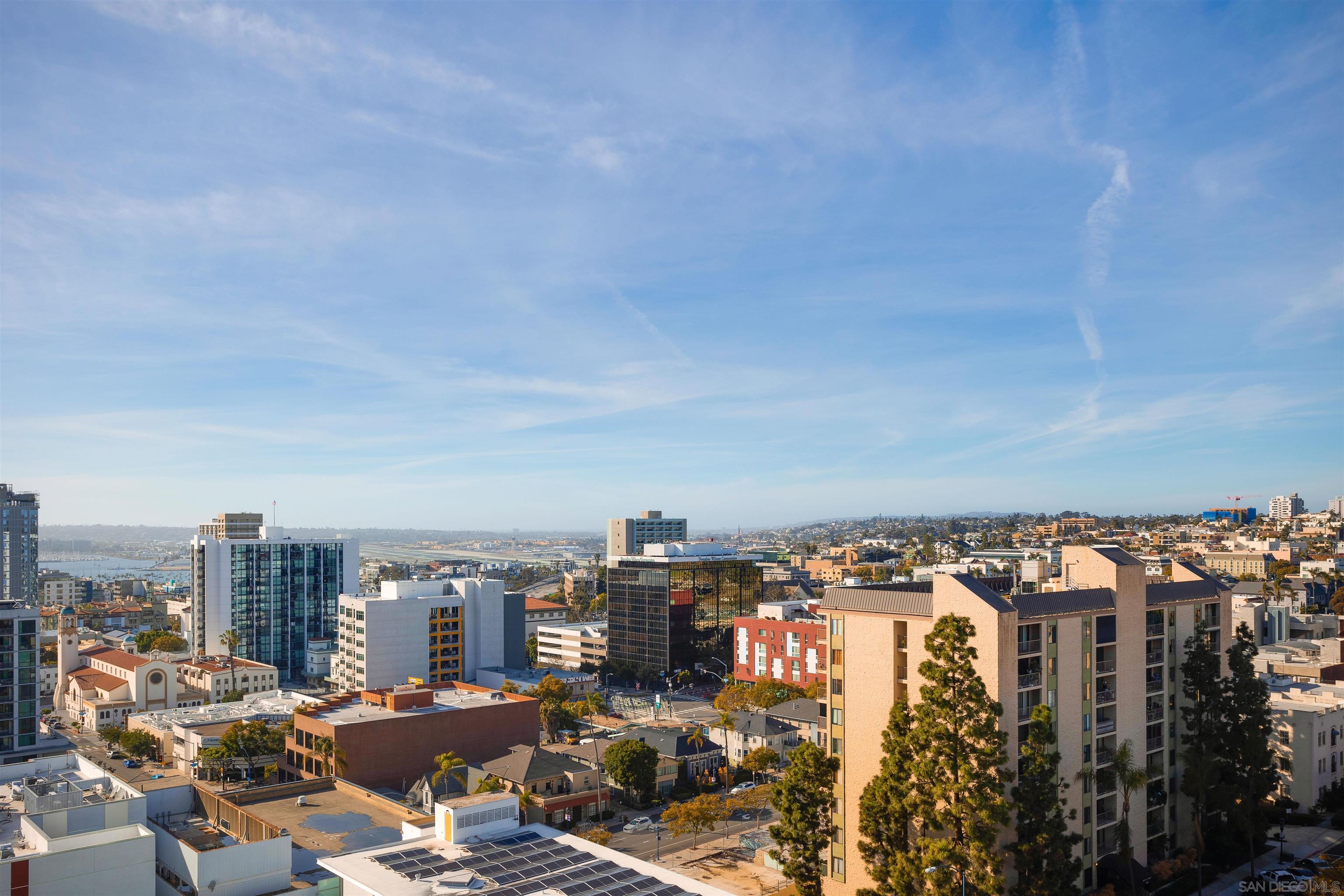 Detail Gallery Image 6 of 25 For 702  Ash St  1000, San Diego,  CA 92101 - 2 Beds | 2 Baths