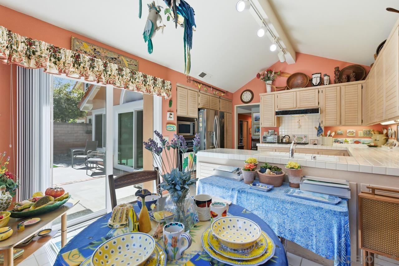 Detail Gallery Image 17 of 29 For 11582  Caminito Corriente, San Diego,  CA 92128 - 3 Beds | 2 Baths