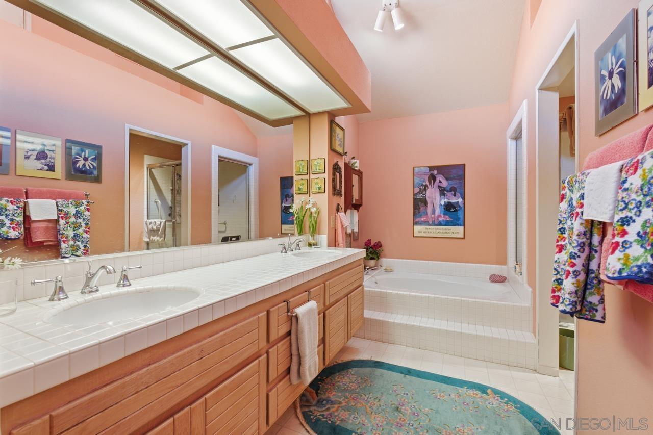 Detail Gallery Image 19 of 29 For 11582  Caminito Corriente, San Diego,  CA 92128 - 3 Beds | 2 Baths