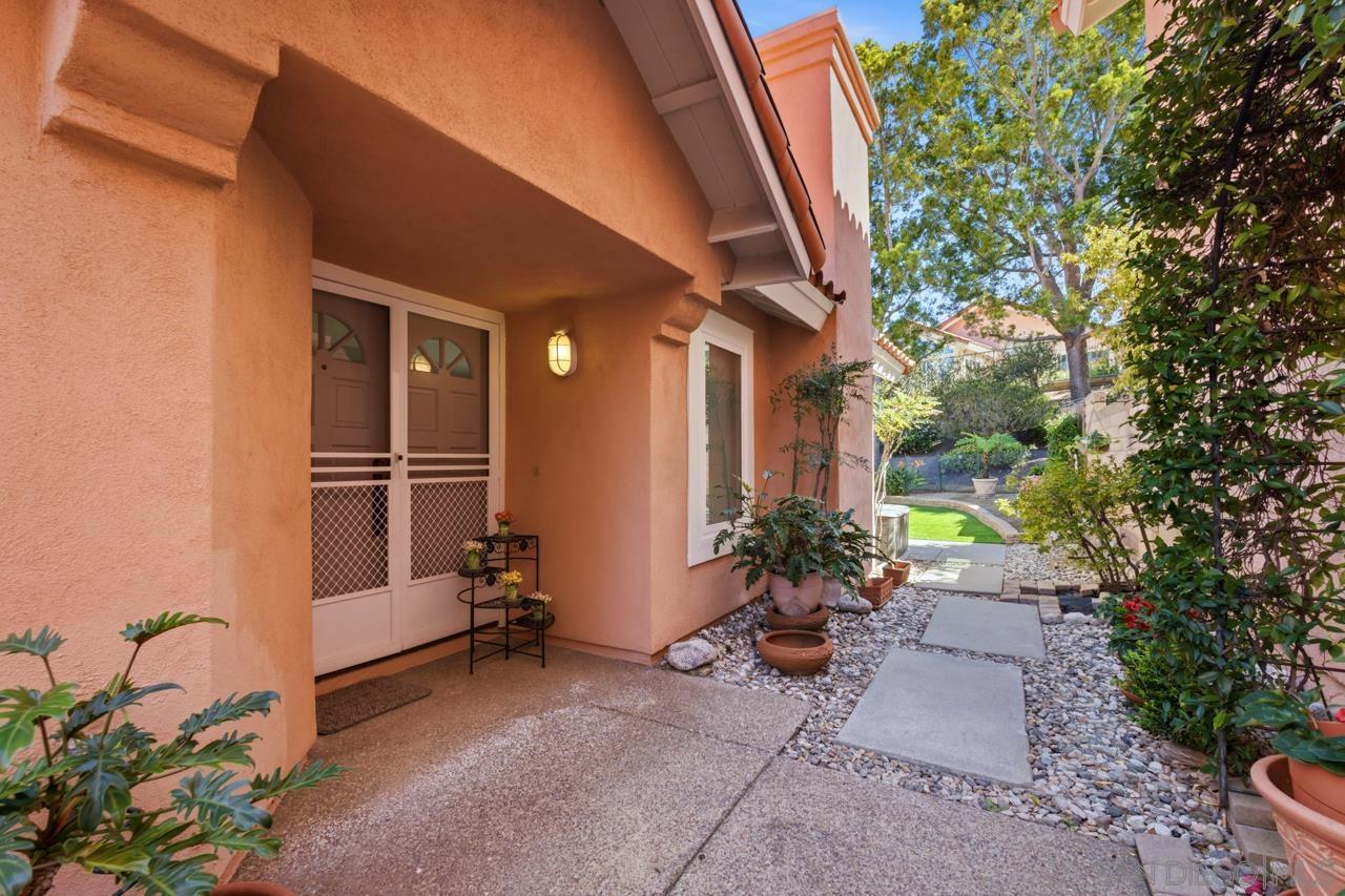 Detail Gallery Image 4 of 29 For 11582  Caminito Corriente, San Diego,  CA 92128 - 3 Beds | 2 Baths