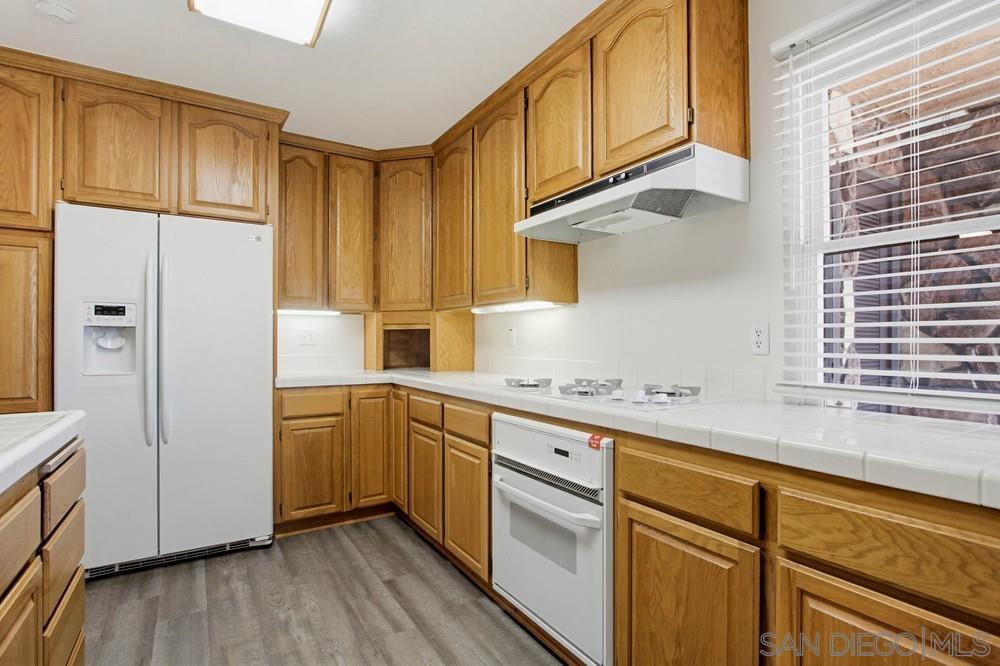 Detail Gallery Image 17 of 55 For 4090  Mt Barnard, San Diego,  CA 92111 - 3 Beds | 2 Baths