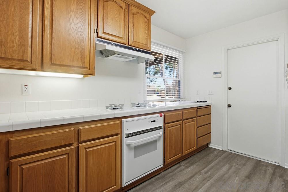 Detail Gallery Image 18 of 55 For 4090  Mt Barnard, San Diego,  CA 92111 - 3 Beds | 2 Baths