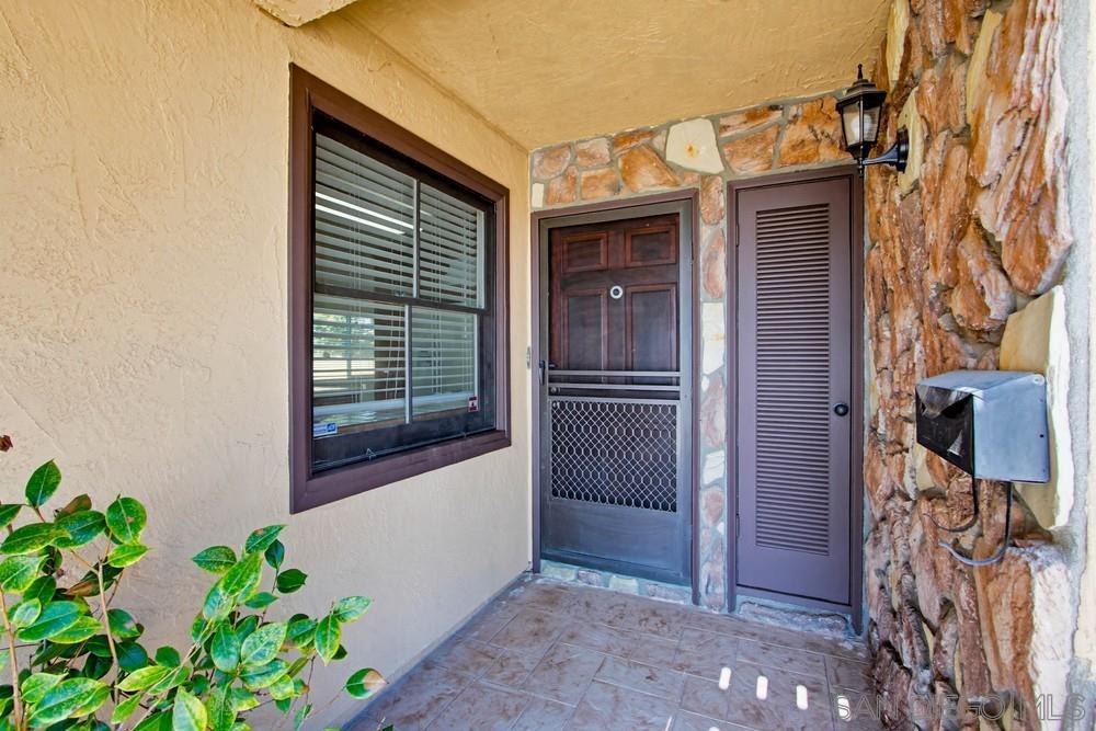 Detail Gallery Image 4 of 55 For 4090  Mt Barnard, San Diego,  CA 92111 - 3 Beds | 2 Baths