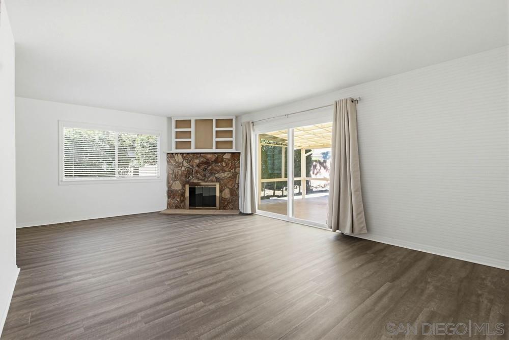 Detail Gallery Image 5 of 55 For 4090  Mt Barnard, San Diego,  CA 92111 - 3 Beds | 2 Baths