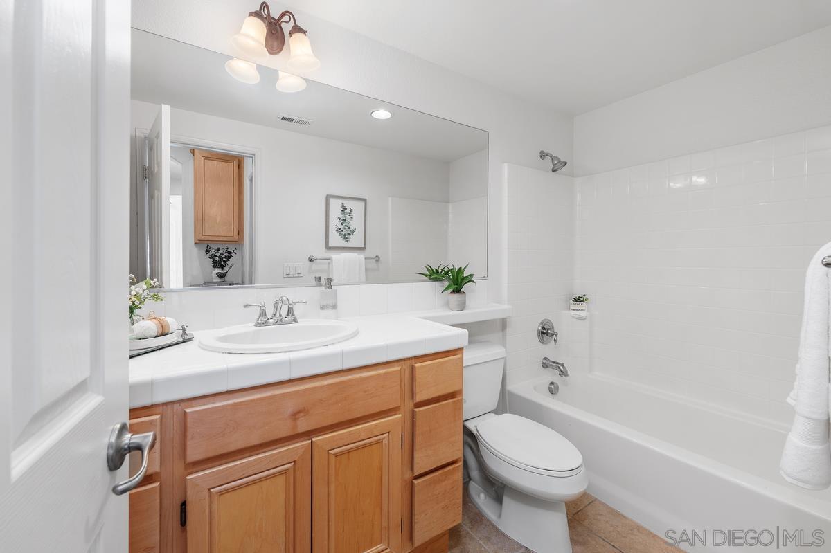 Detail Gallery Image 11 of 30 For 9213  Piantino Way, San Diego,  CA 92108 - 3 Beds | 2 Baths