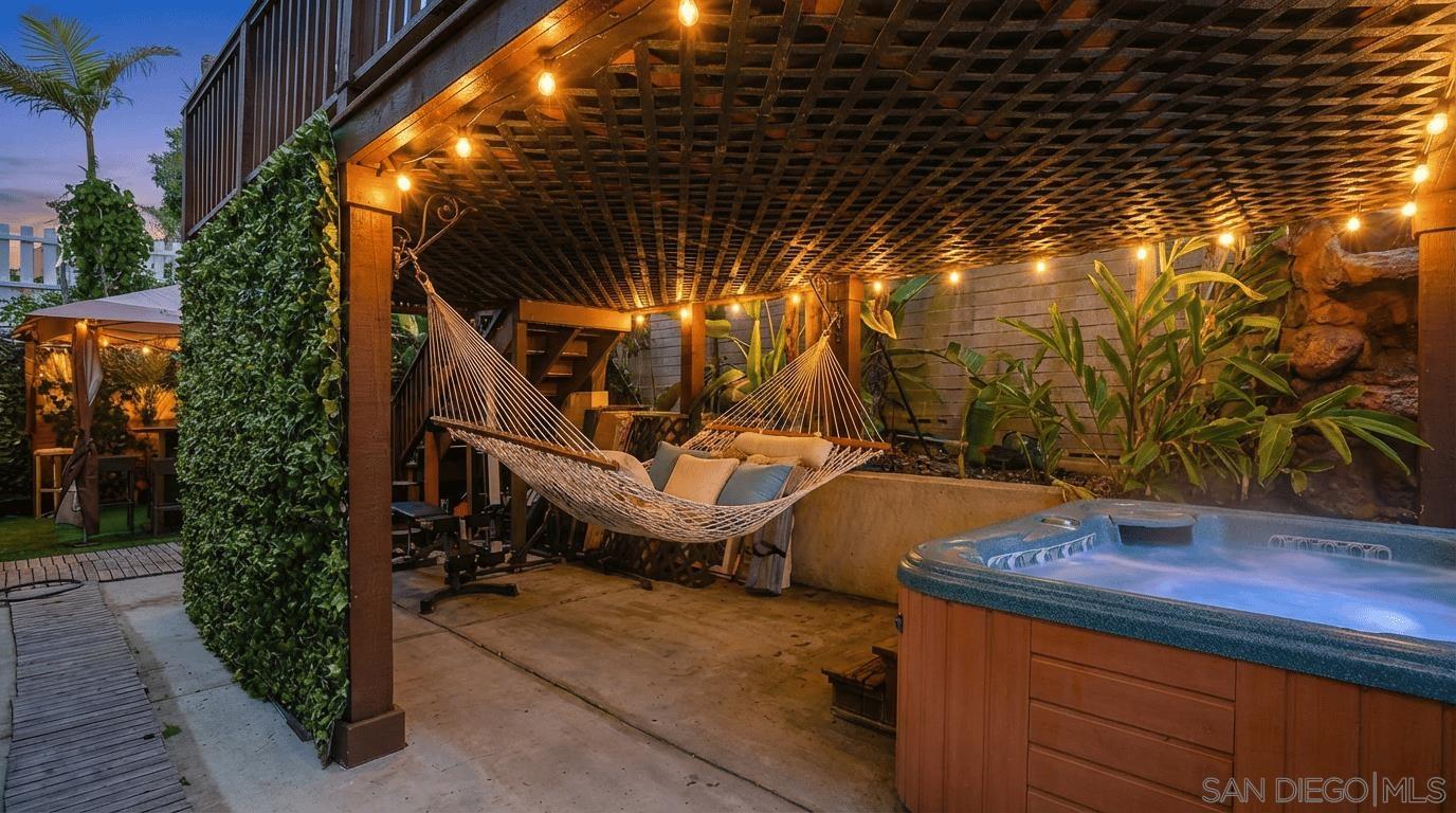 Detail Gallery Image 17 of 31 For 3316  Garrison St, San Diego,  CA 92106 - 4 Beds | 3 Baths