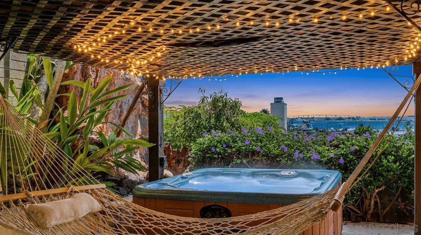 Detail Gallery Image 19 of 31 For 3316  Garrison St, San Diego,  CA 92106 - 4 Beds | 3 Baths