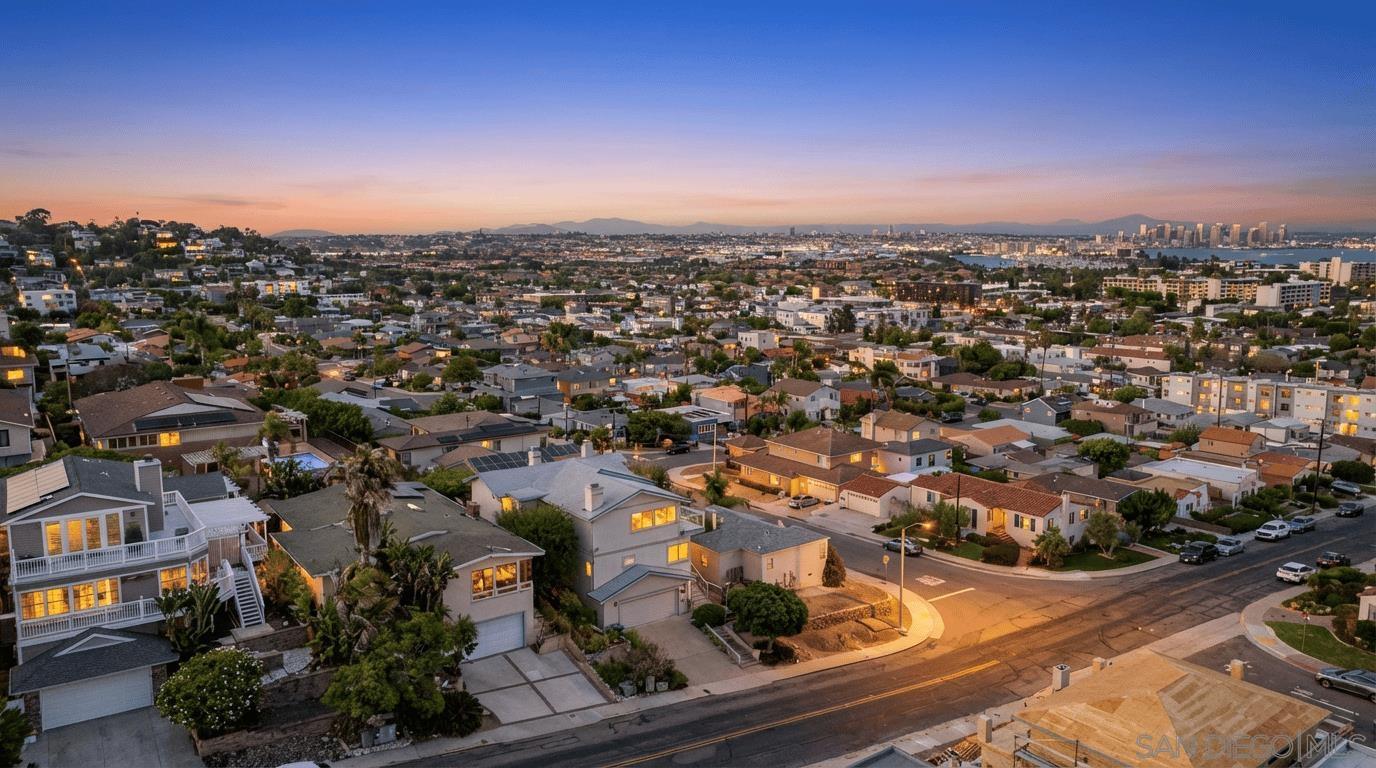 Detail Gallery Image 29 of 31 For 3316  Garrison St, San Diego,  CA 92106 - 4 Beds | 3 Baths