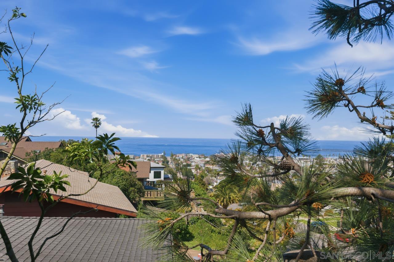 Detail Gallery Image 18 of 63 For 4511  Santa Cruz Avenue, San Diego,  CA 92107 - 3 Beds | 3 Baths