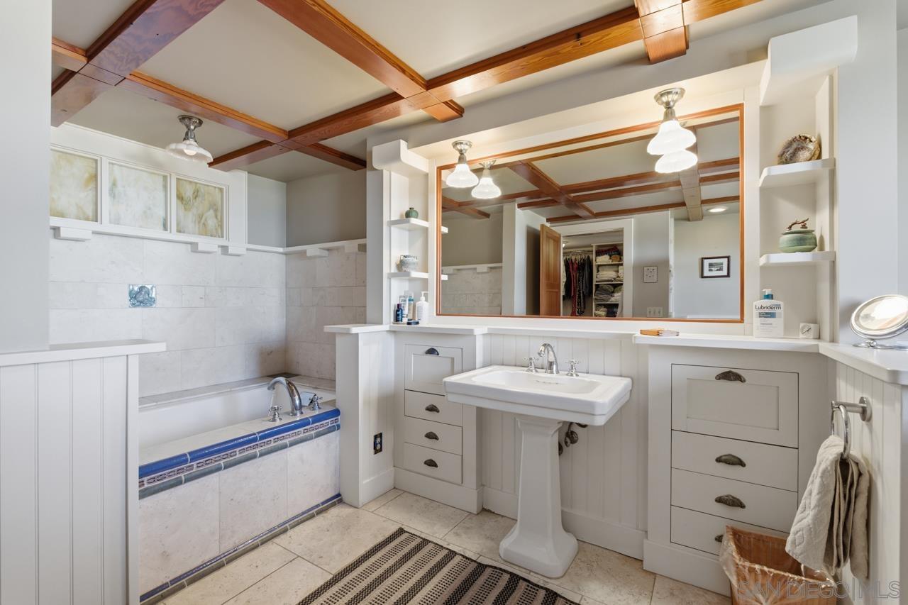 Detail Gallery Image 21 of 63 For 4511  Santa Cruz Avenue, San Diego,  CA 92107 - 3 Beds | 3 Baths