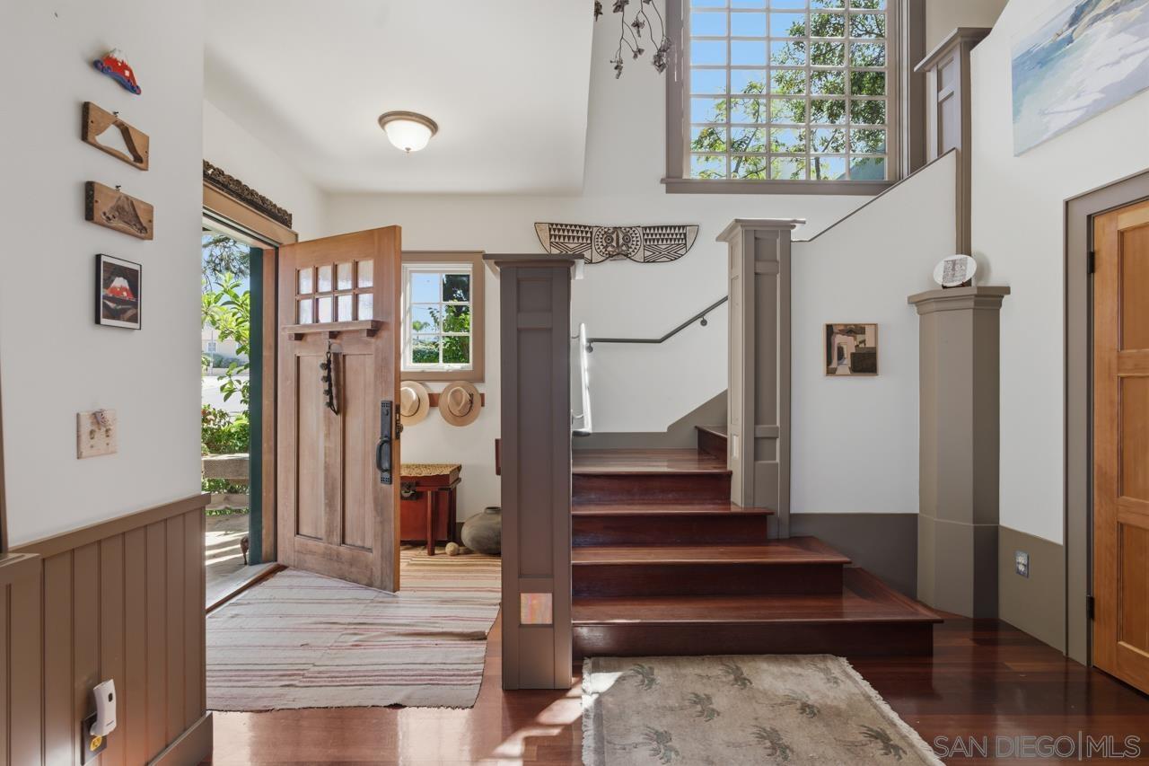 Detail Gallery Image 7 of 63 For 4511  Santa Cruz Avenue, San Diego,  CA 92107 - 3 Beds | 3 Baths